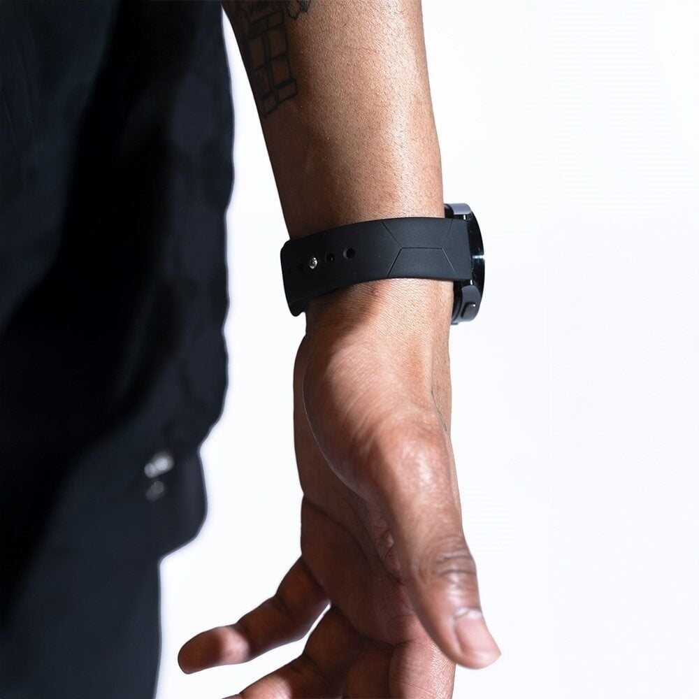 BALR. Fossil Gen 5 Hexagons Sport Strap (Black)