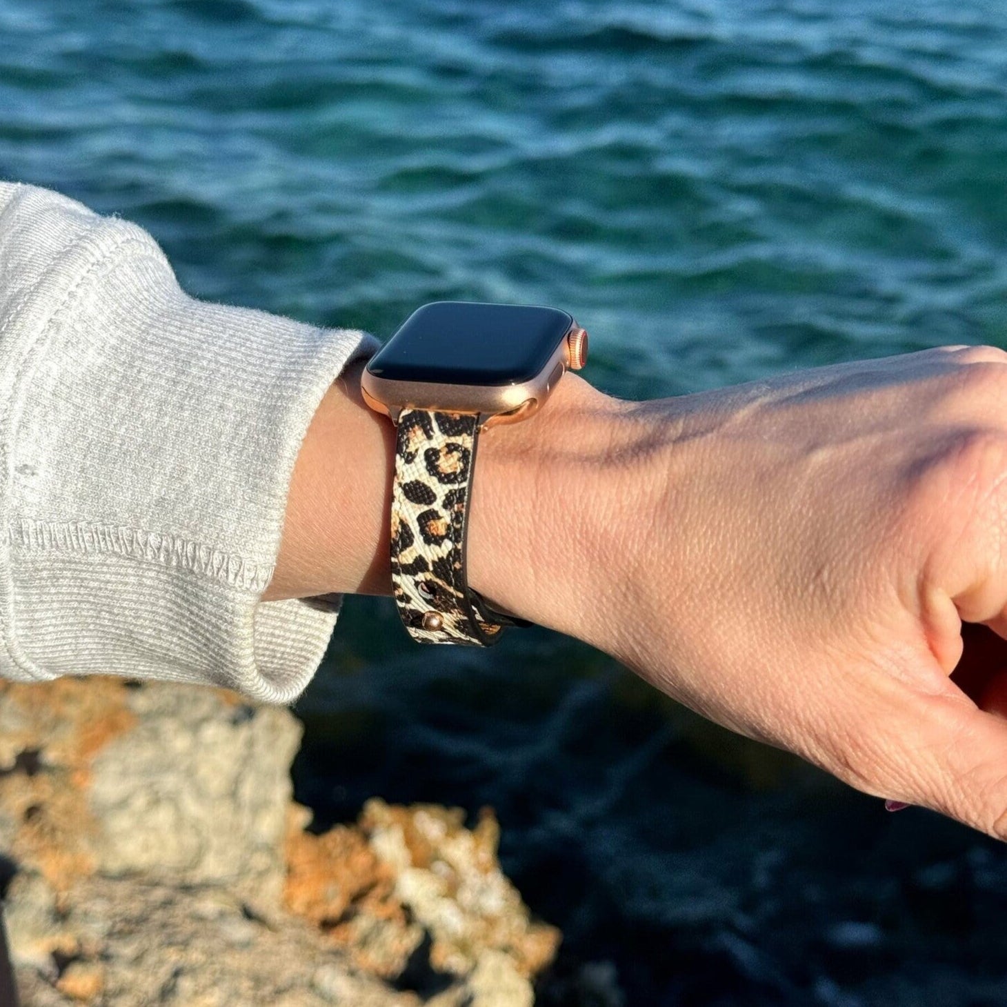 Apple Watch Leather Strap (Leopard)