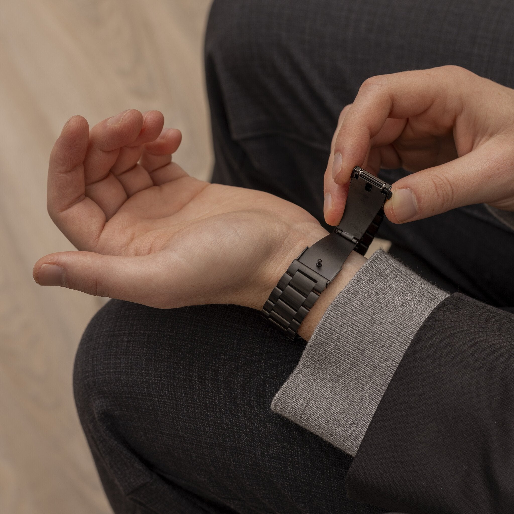 Samsung Galaxy Watch 5 40mm Steel Strap (Black)