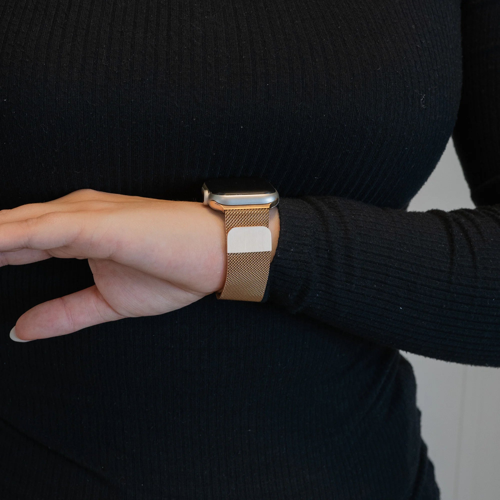 Bandz Apple Watch Milanese Loop Strap (Rose Gold)