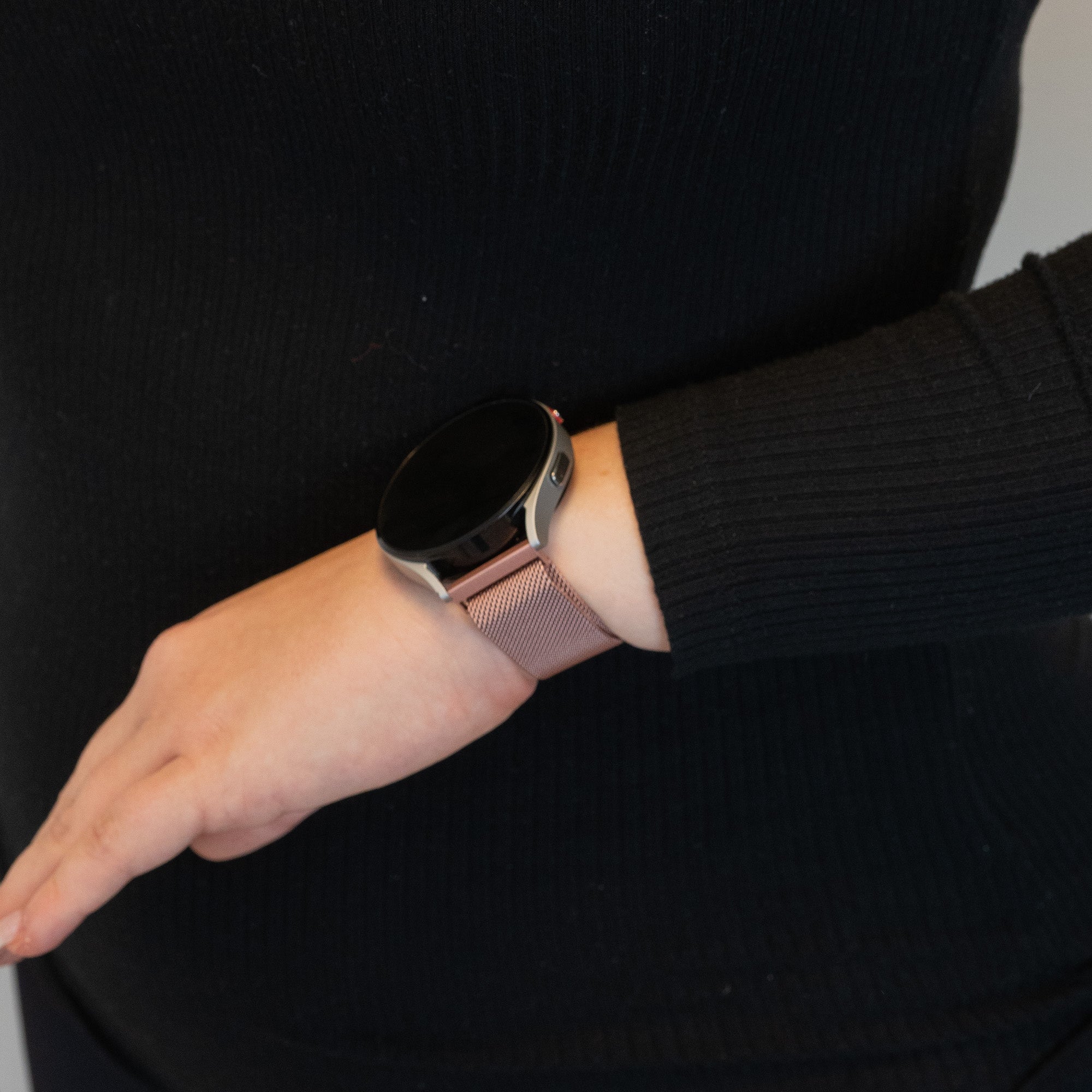 Bandz Coros Pace 2 Milanese Loop Strap (Pink)