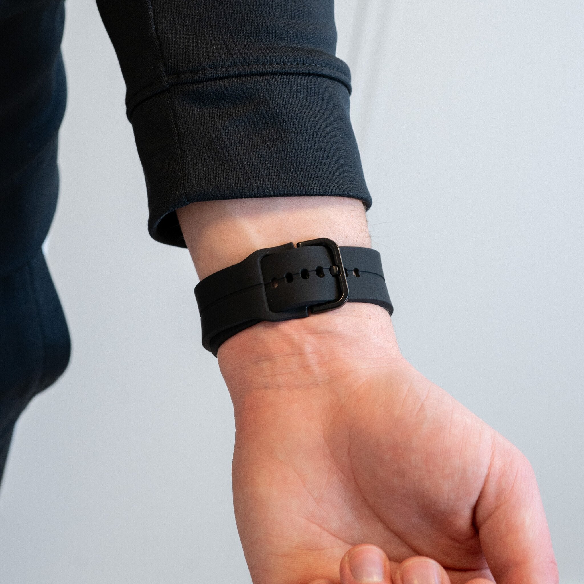 Bandz Samsung Galaxy Watch 6 - 44mm Silicone Strap 'Extreme' (Black)