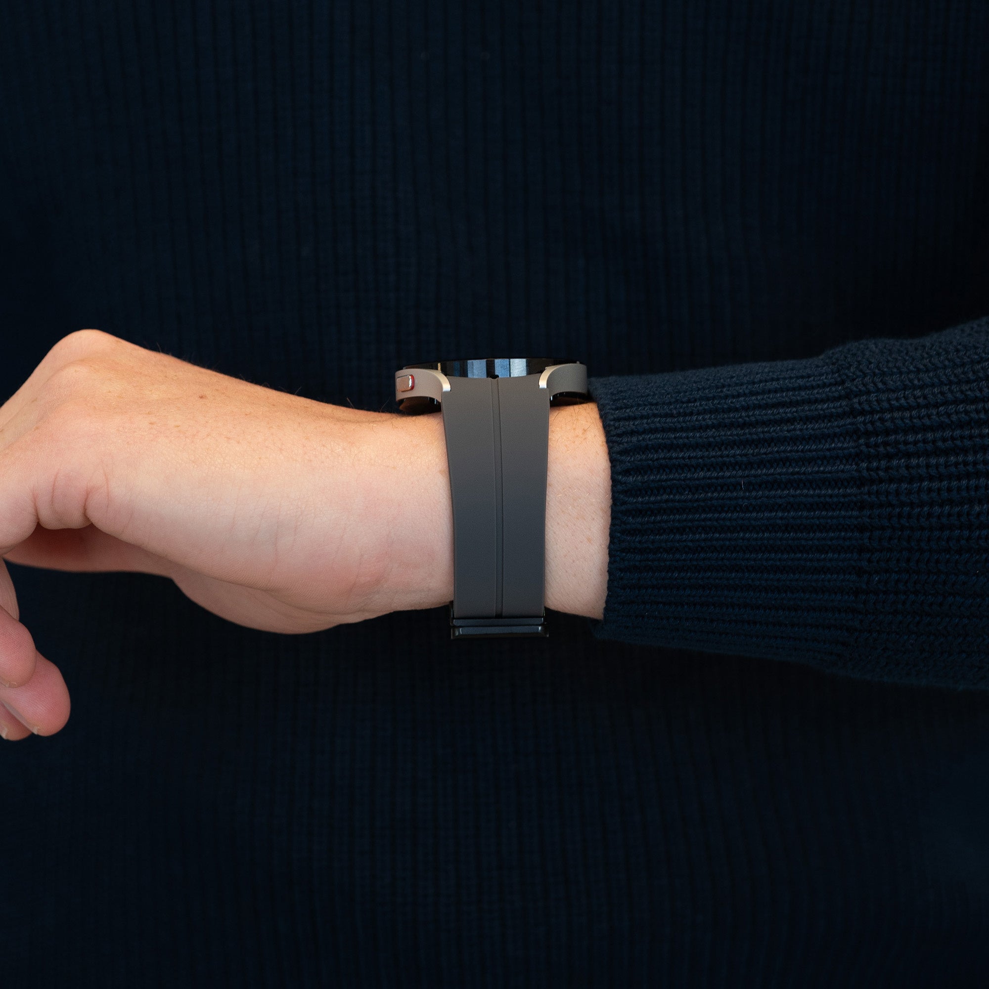 Bandz Samsung Galaxy Watch 6 Classic 47mm Silicone Strap with D-Buckle (Dark Gray)