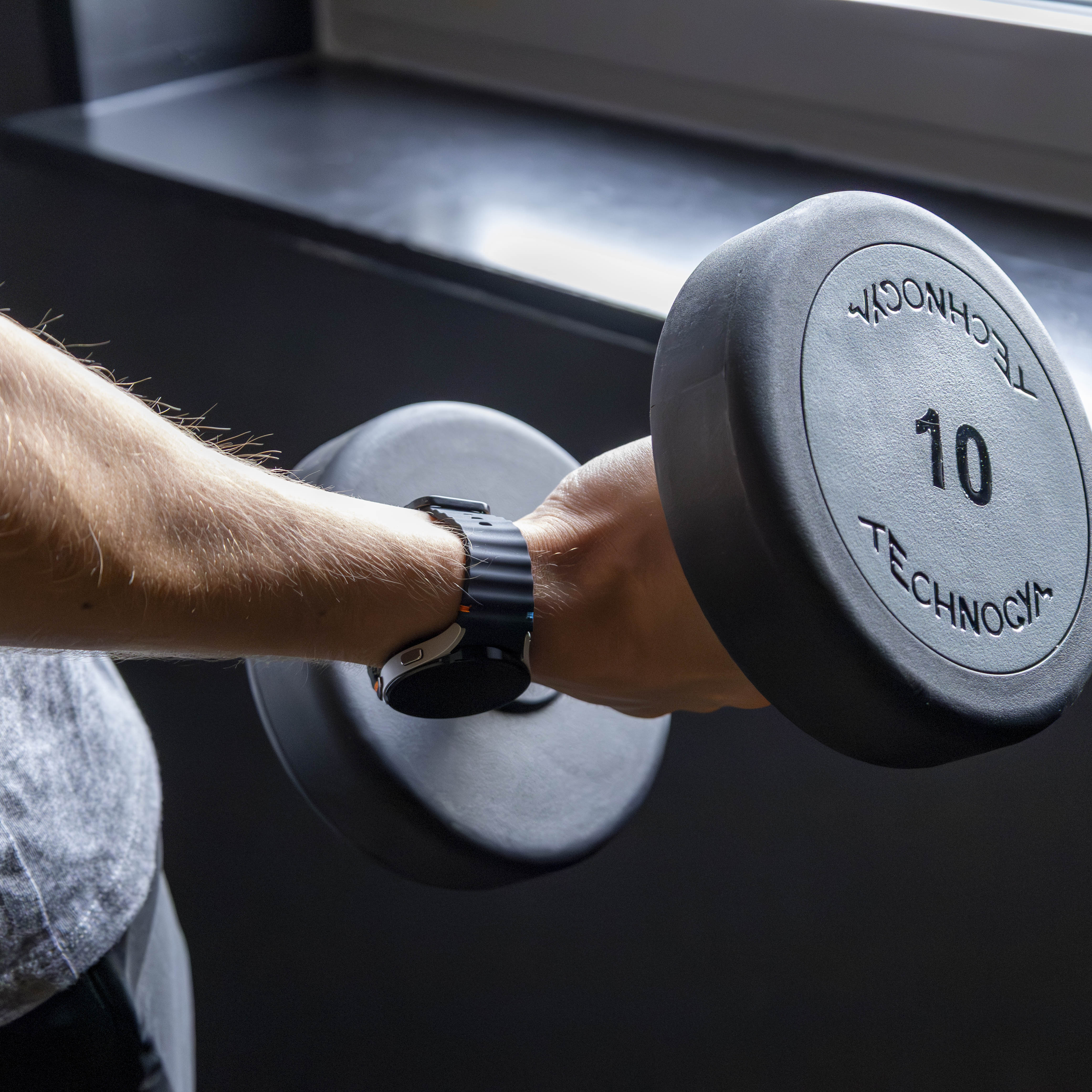 Samsung Galaxy Watch 7 - 40mm Wave Strap (Black)