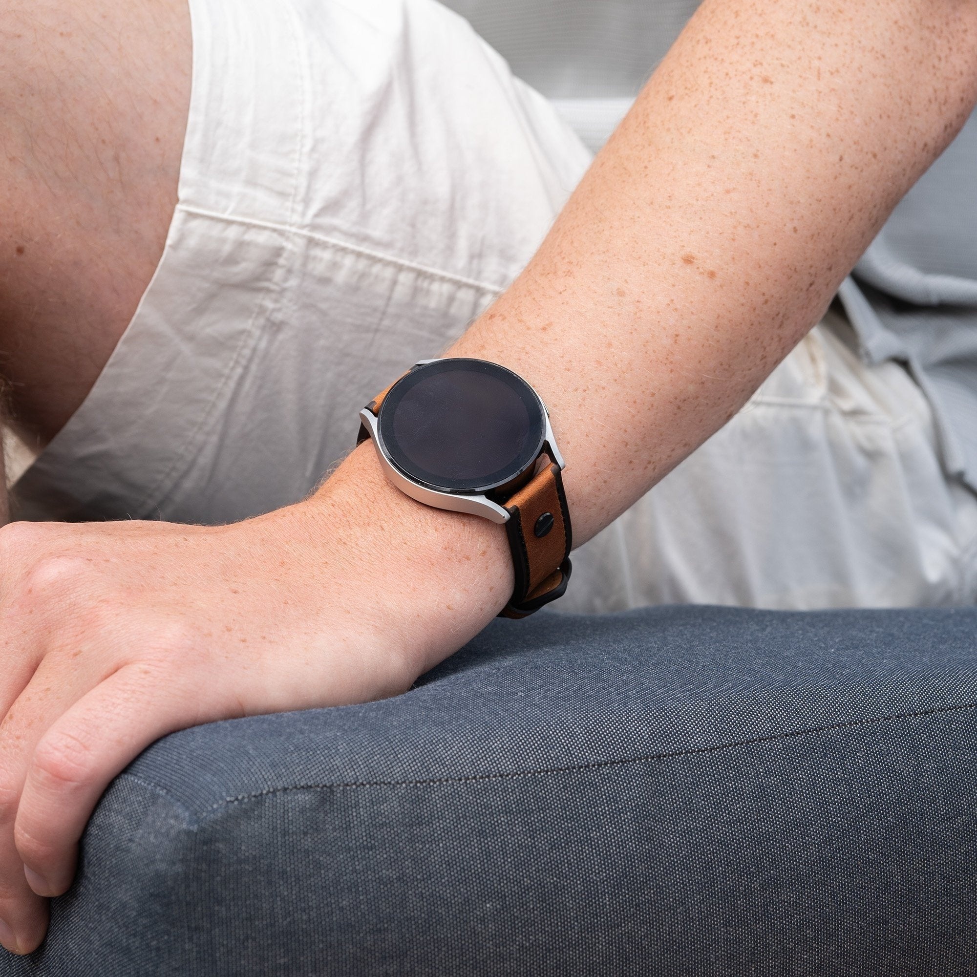 Oppo Watch X2 Leather Strap with Screw (Black)