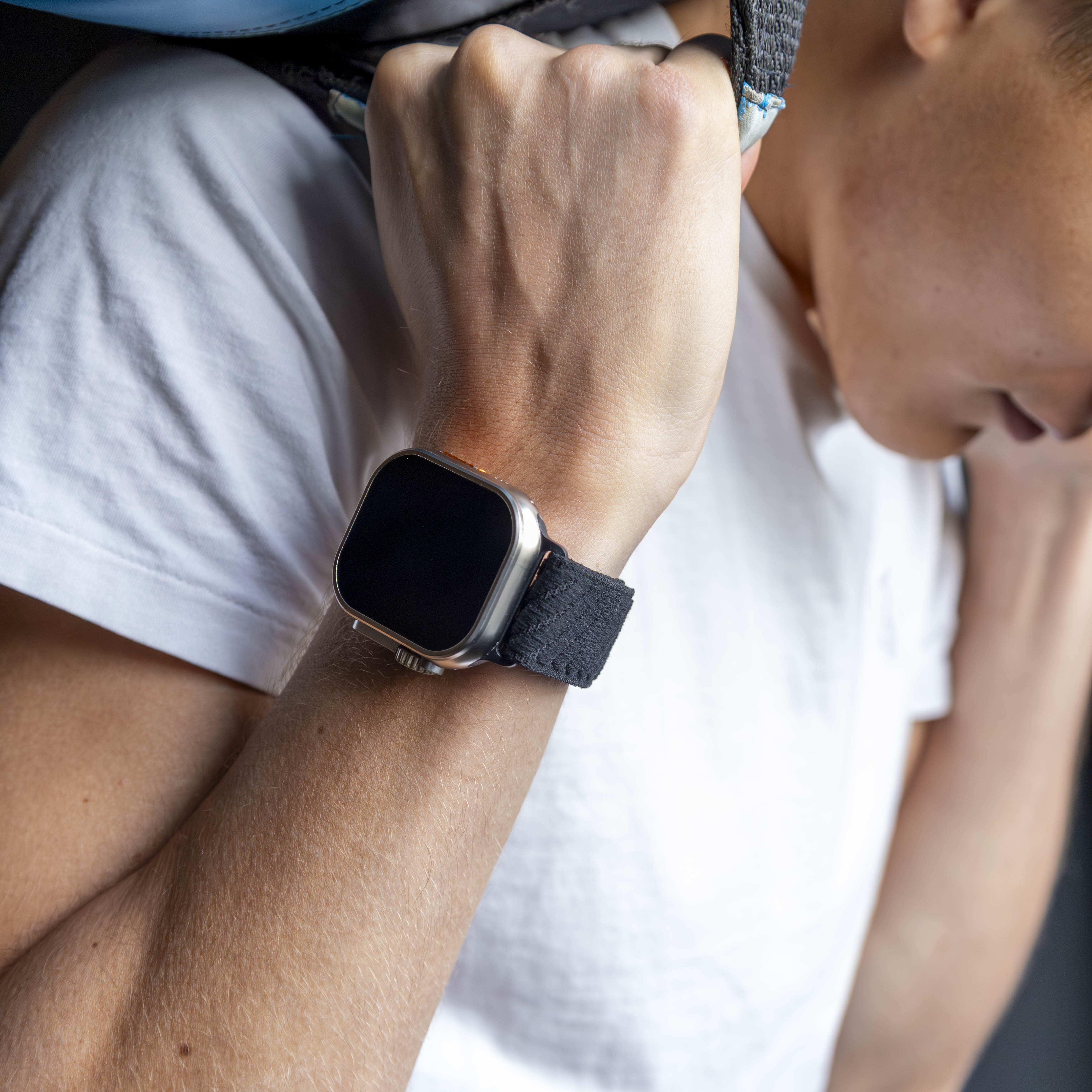 Bandz Apple Watch Nylon Strap 'Wave' with P-Buckle (Black)