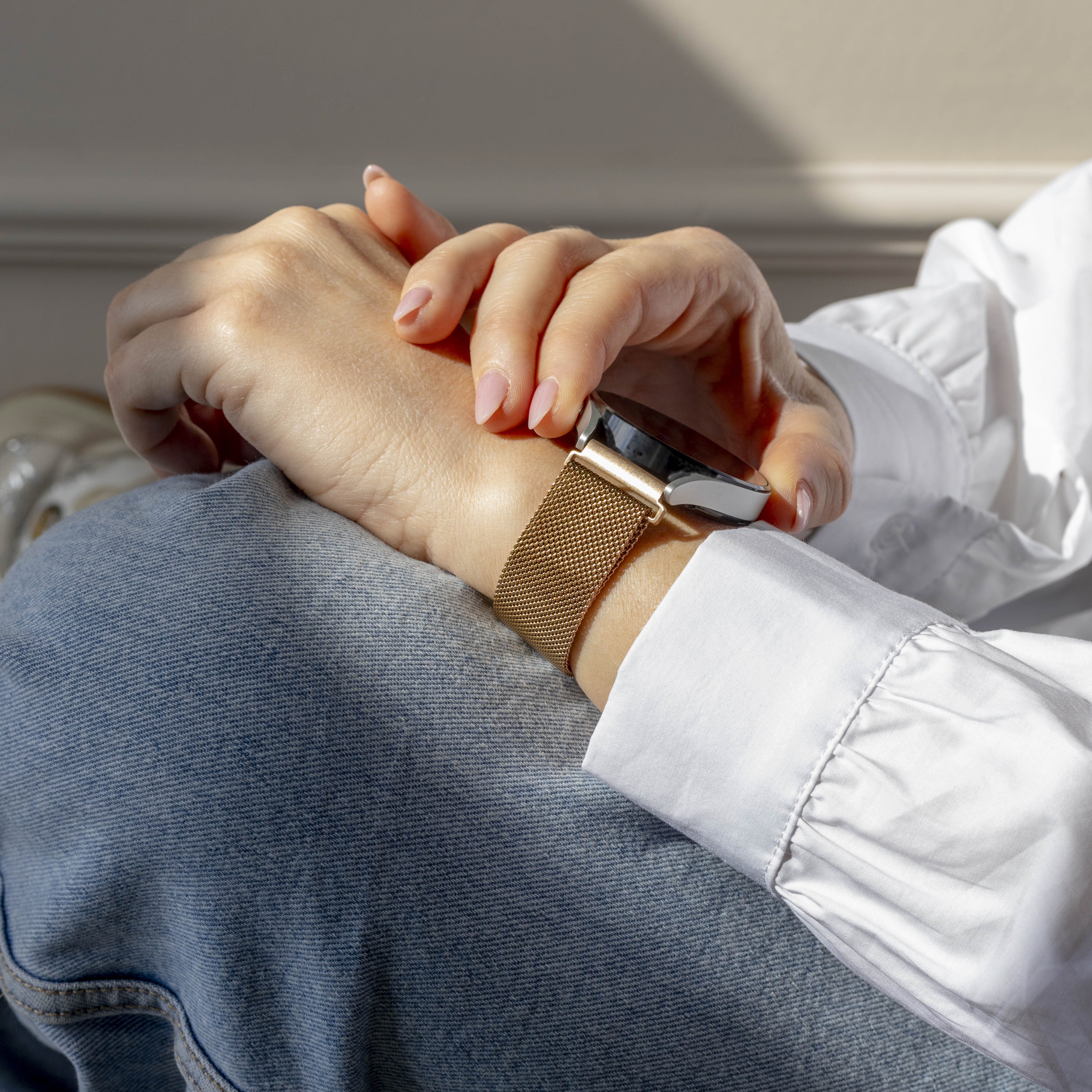 Samsung Galaxy Watch 7 - 40mm Milanese Strap (Rose Gold)