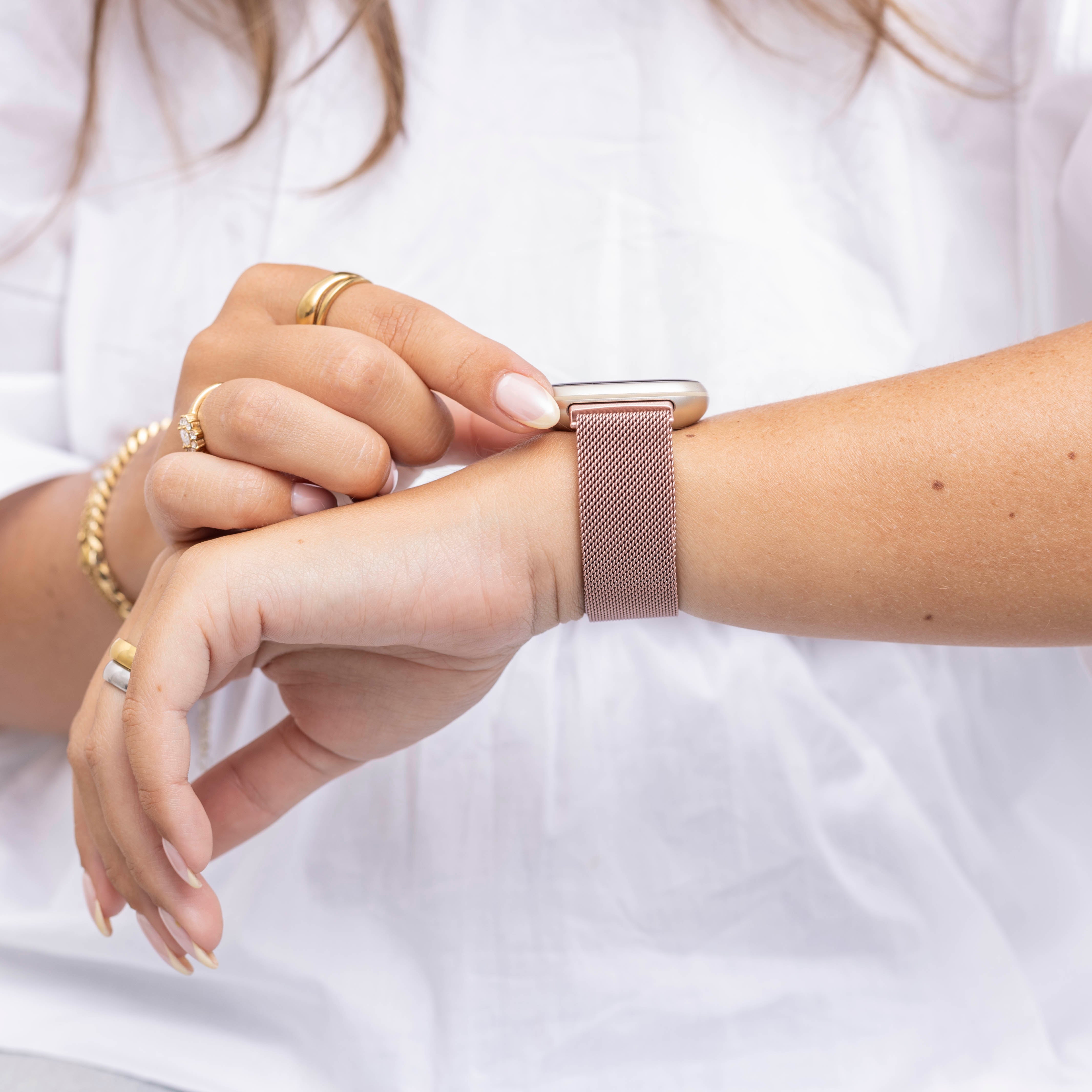 Fitbit Versa 3 Milanese Strap (Pink)