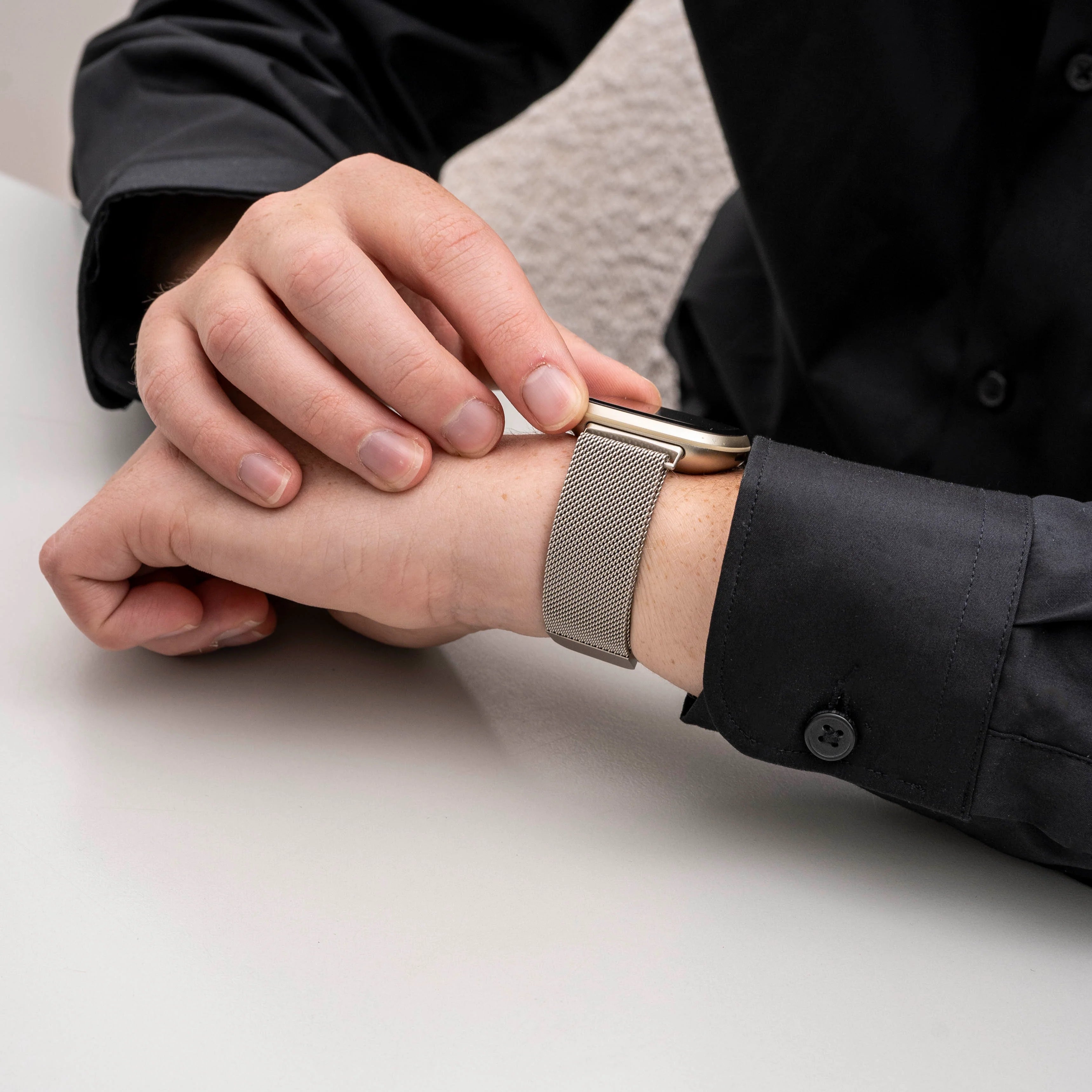 Fitbit Versa / Versa 2 Milanese Strap (Starlight)