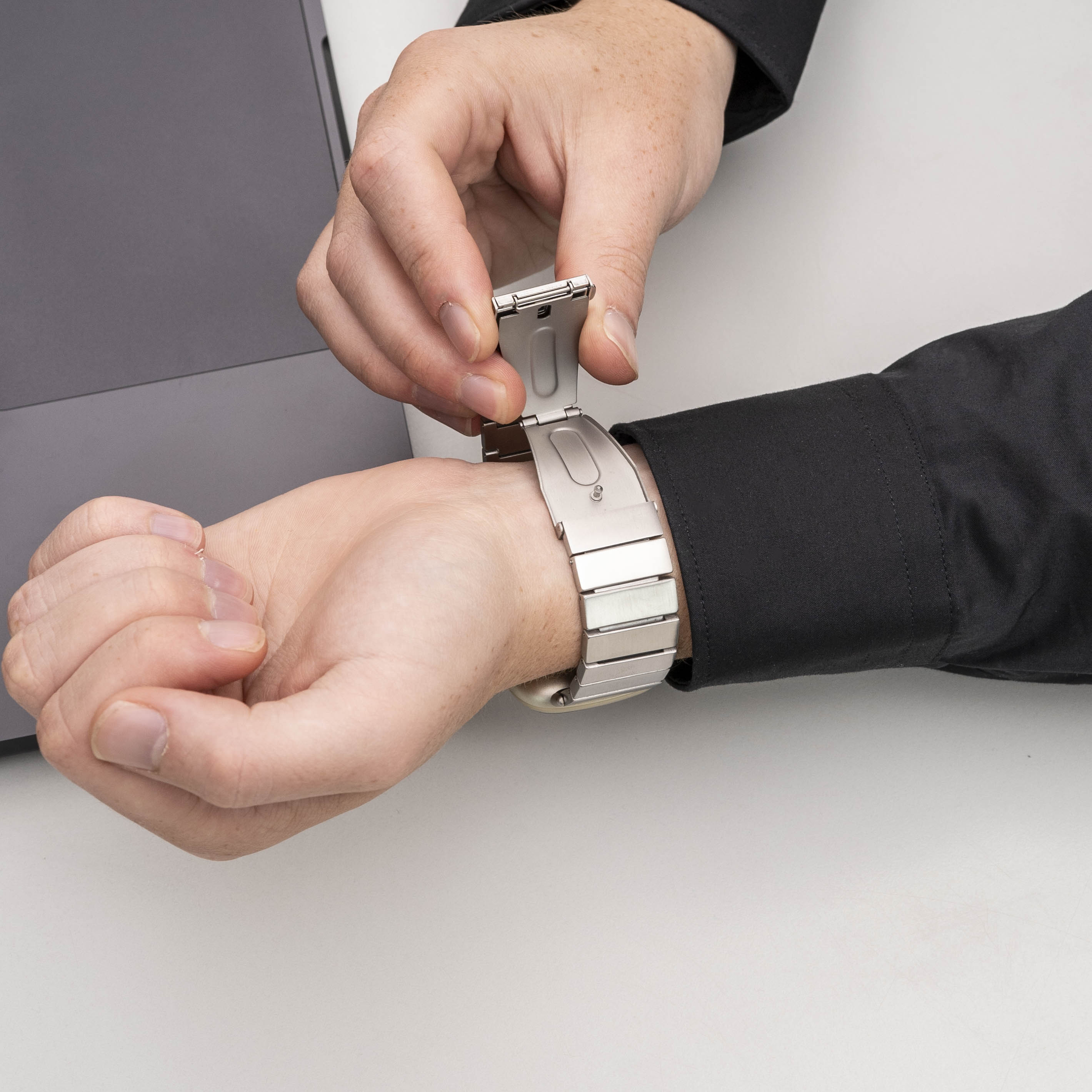 Fitbit Versa 3 Metal Strap (Silver)