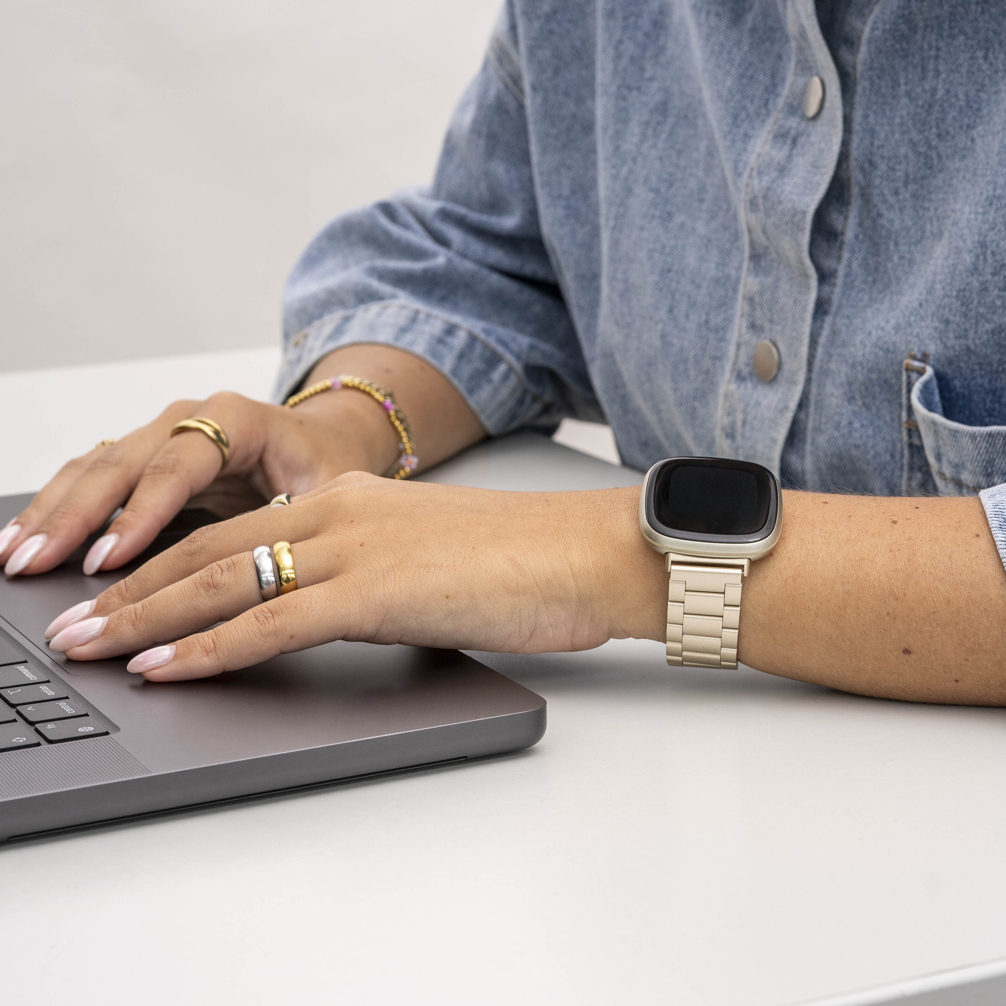 Fitbit Versa 4 Steel Strap (Champagne Gold)