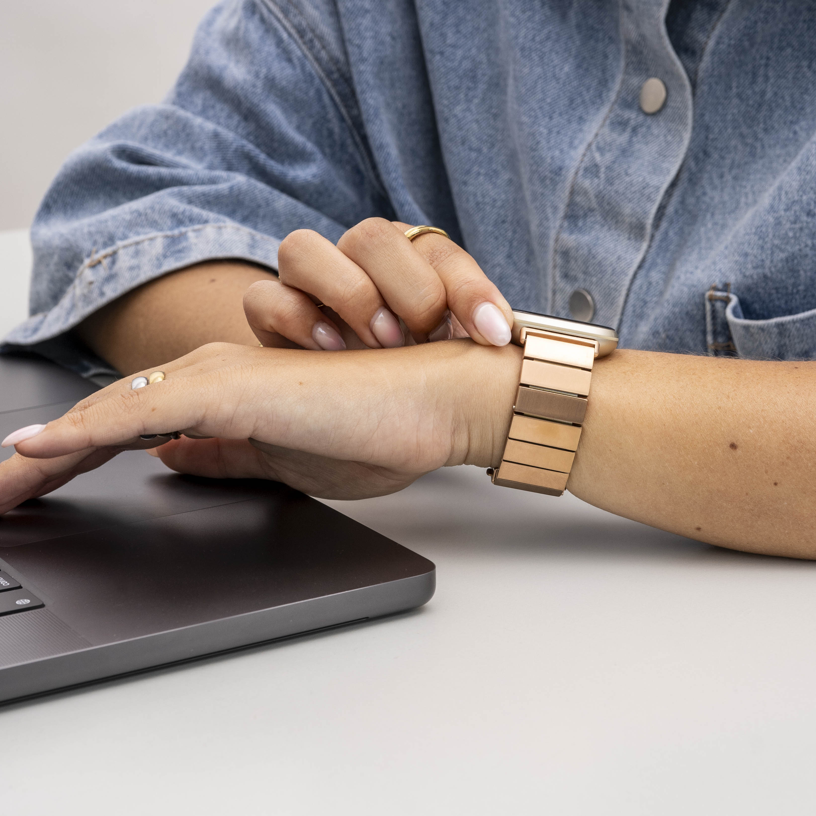 Fitbit Versa 3 Metal Strap (Rose Gold)