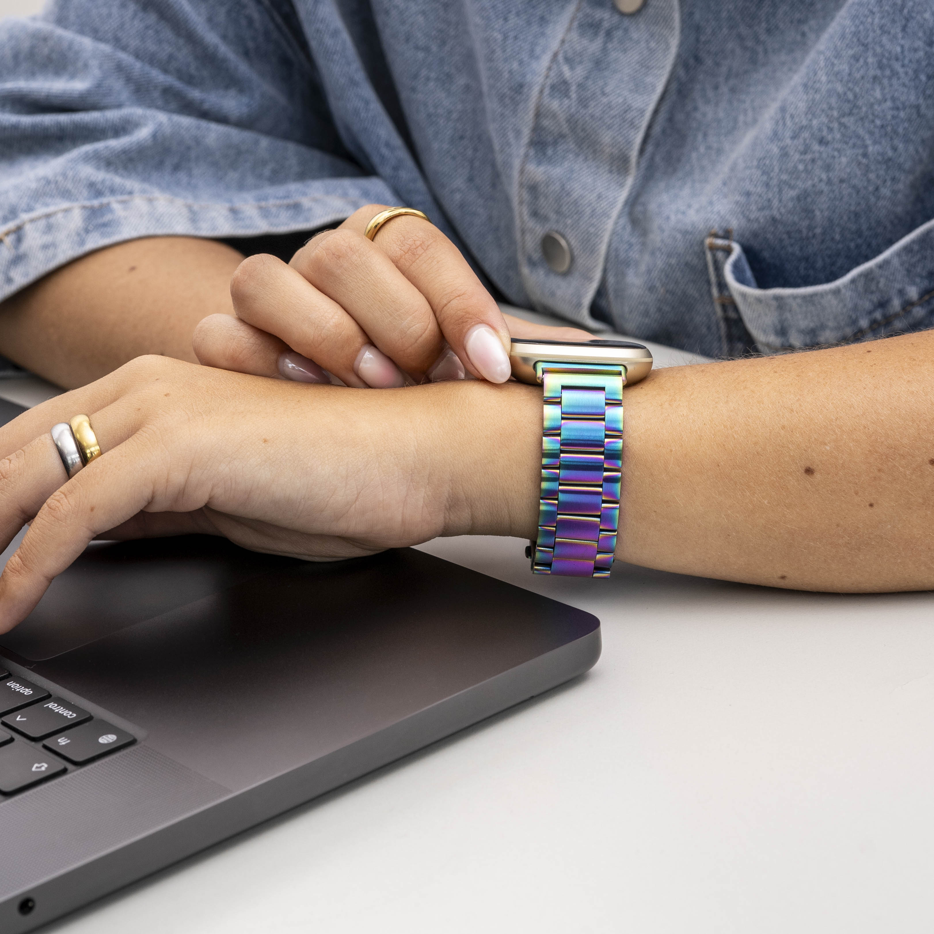 Fitbit Sense Steel Strap (Pearlescent)