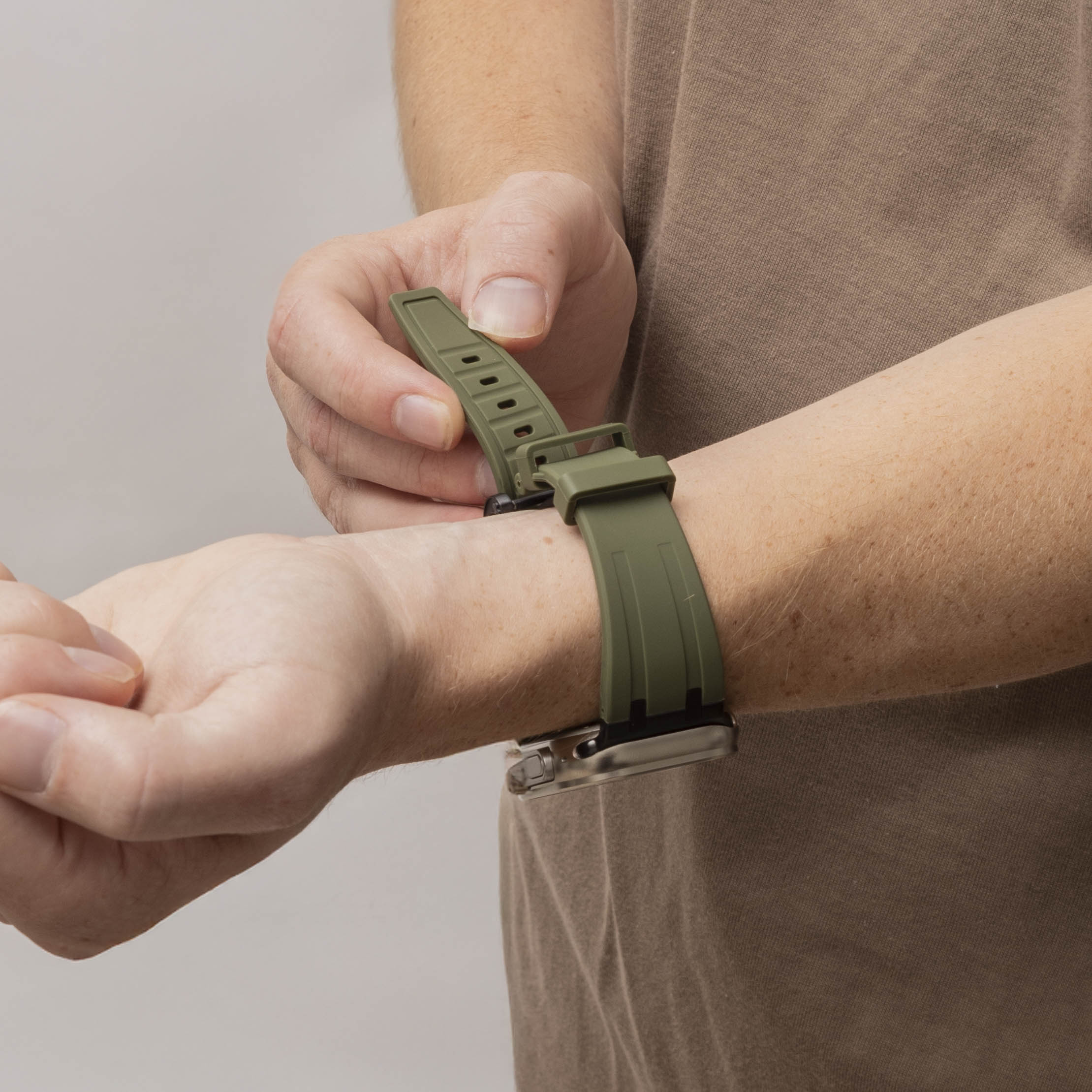 Bandz Apple Watch Silicone Strap 'Luxe Liquid' (Green With Black)