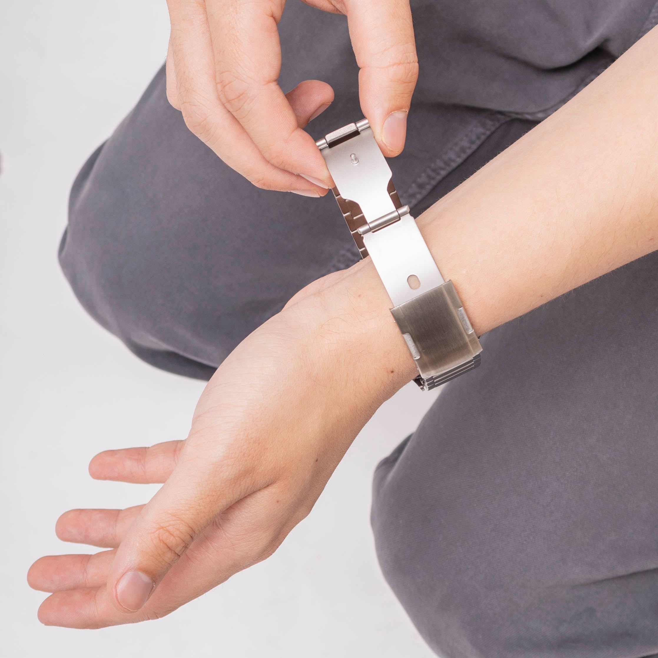 Bandz Samsung Galaxy Watch Ultra Titanium Strap 'Classic' (Silver)