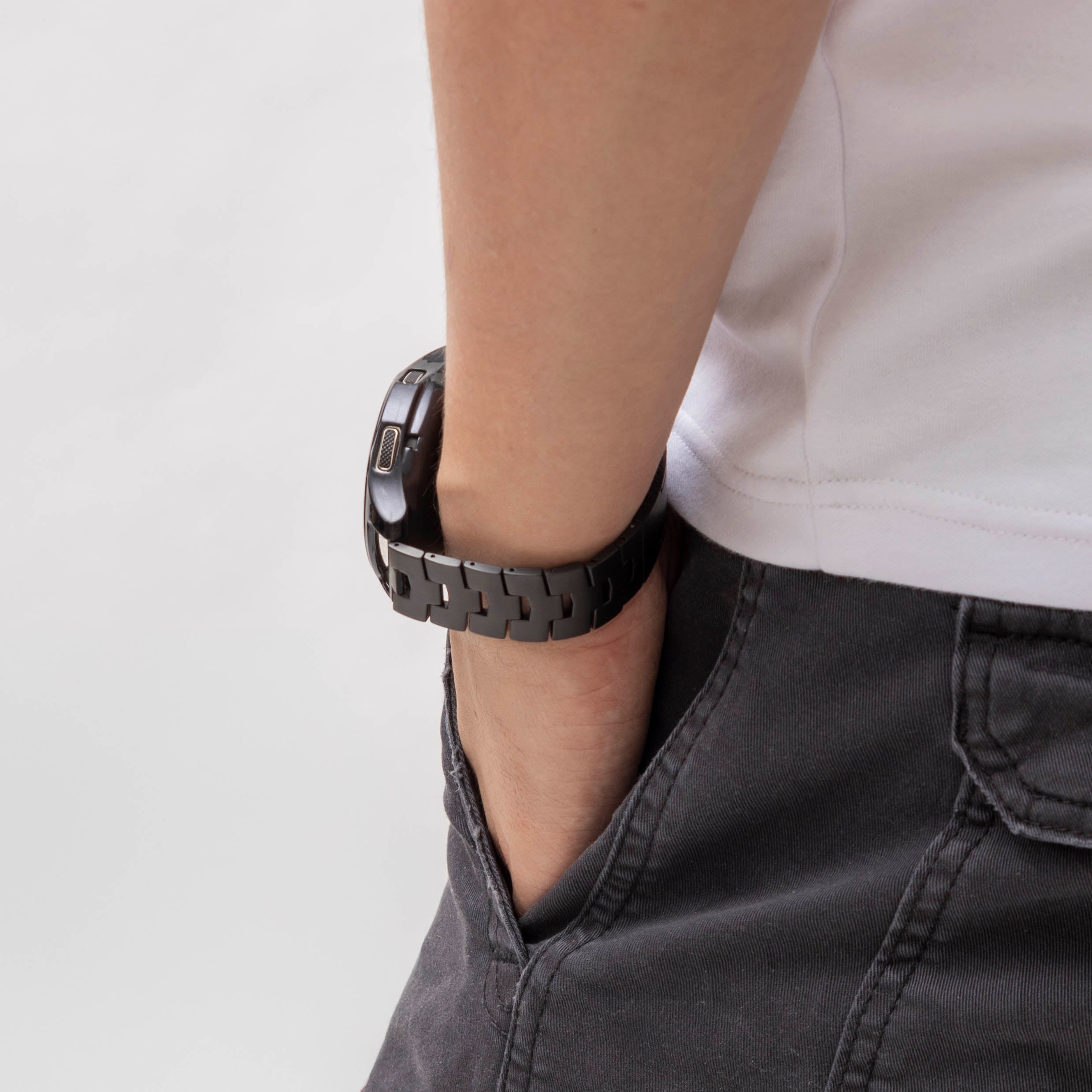 Polar Vantage M Titanium Grain Strap (Flat Clasp) (Black)