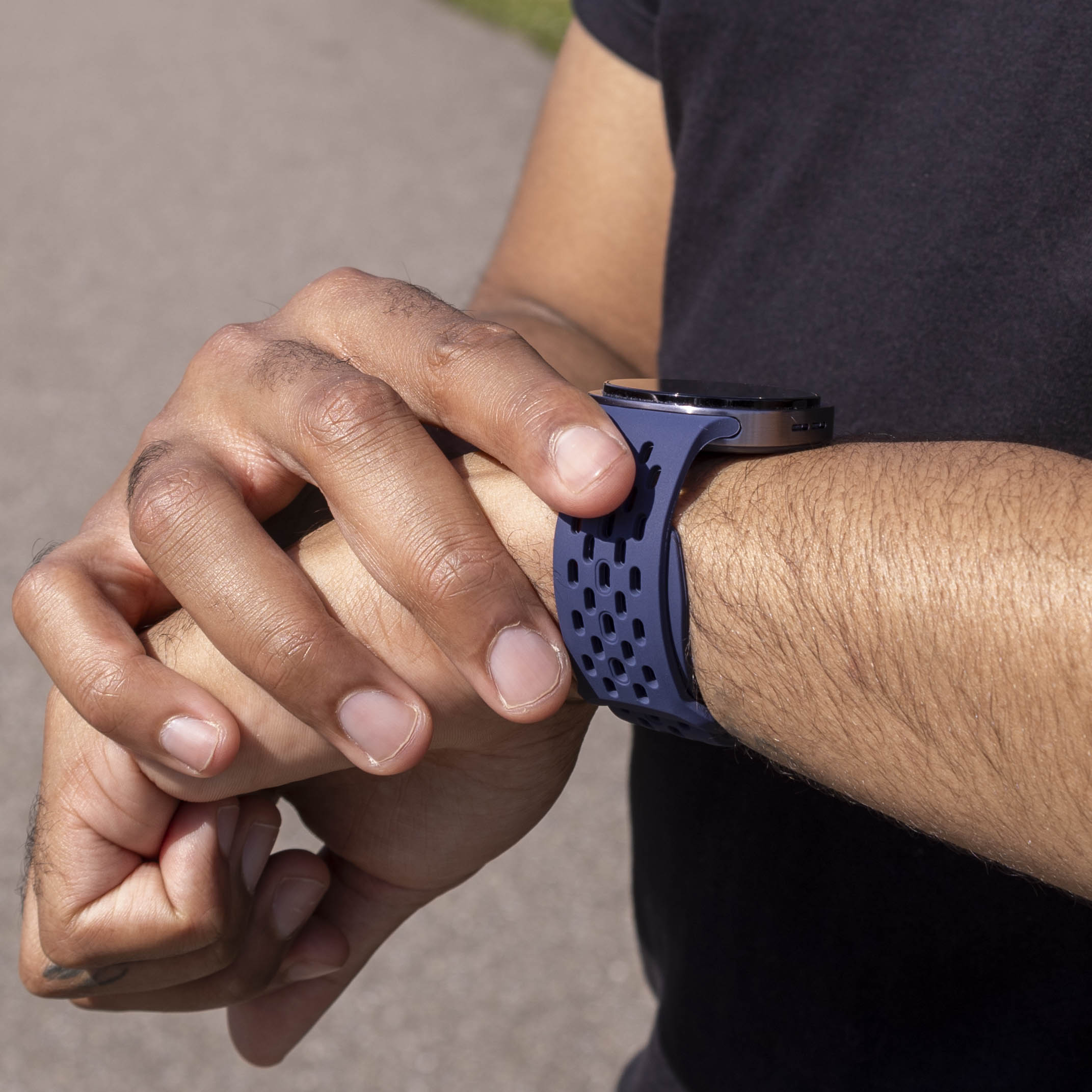 Samsung Galaxy Watch 8 - 44mm Silicone Air Strap (Dark Blue)