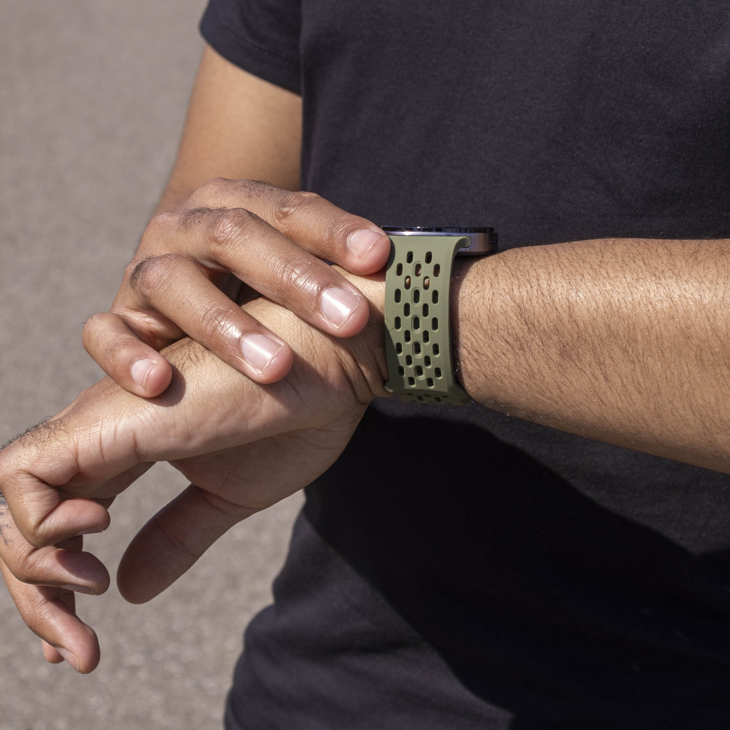 Samsung Galaxy Watch 8 - 44mm Silicone Air Strap (Army Green)