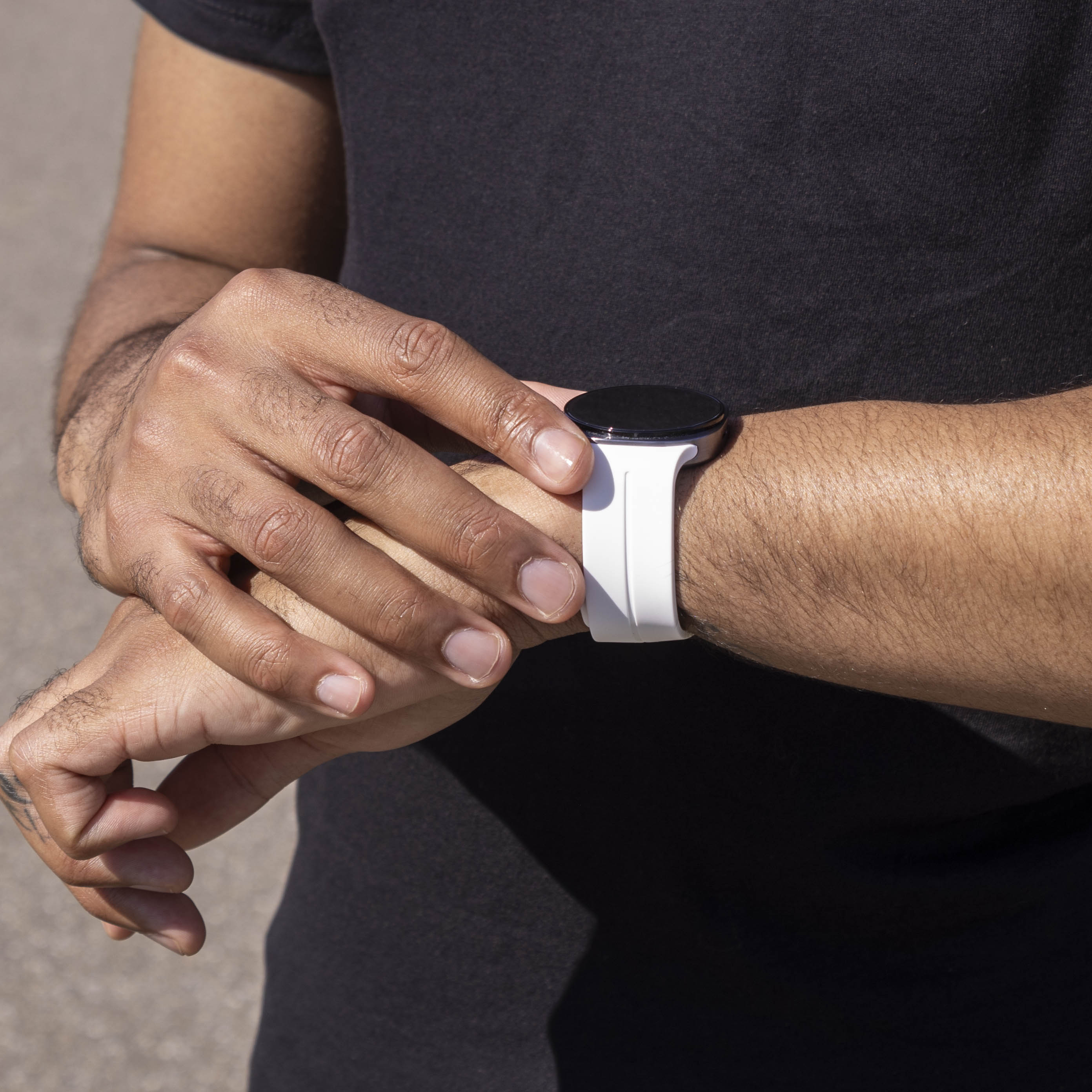 Samsung Galaxy Watch 8 - 40mm D-Buckle Silicone Strap (White)