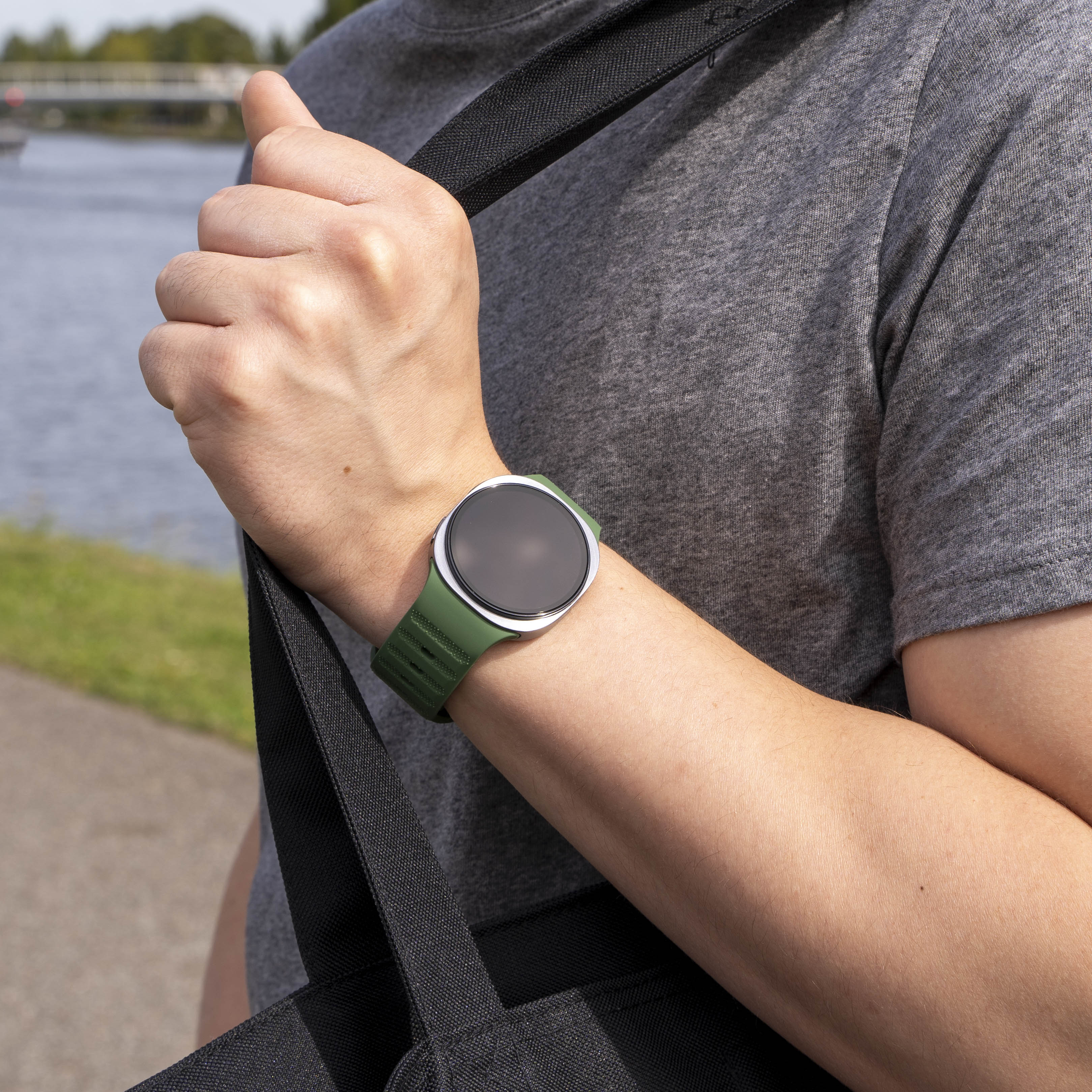 Samsung Galaxy Watch 8 - 40mm Outdoor Silicone Strap (Army Green)