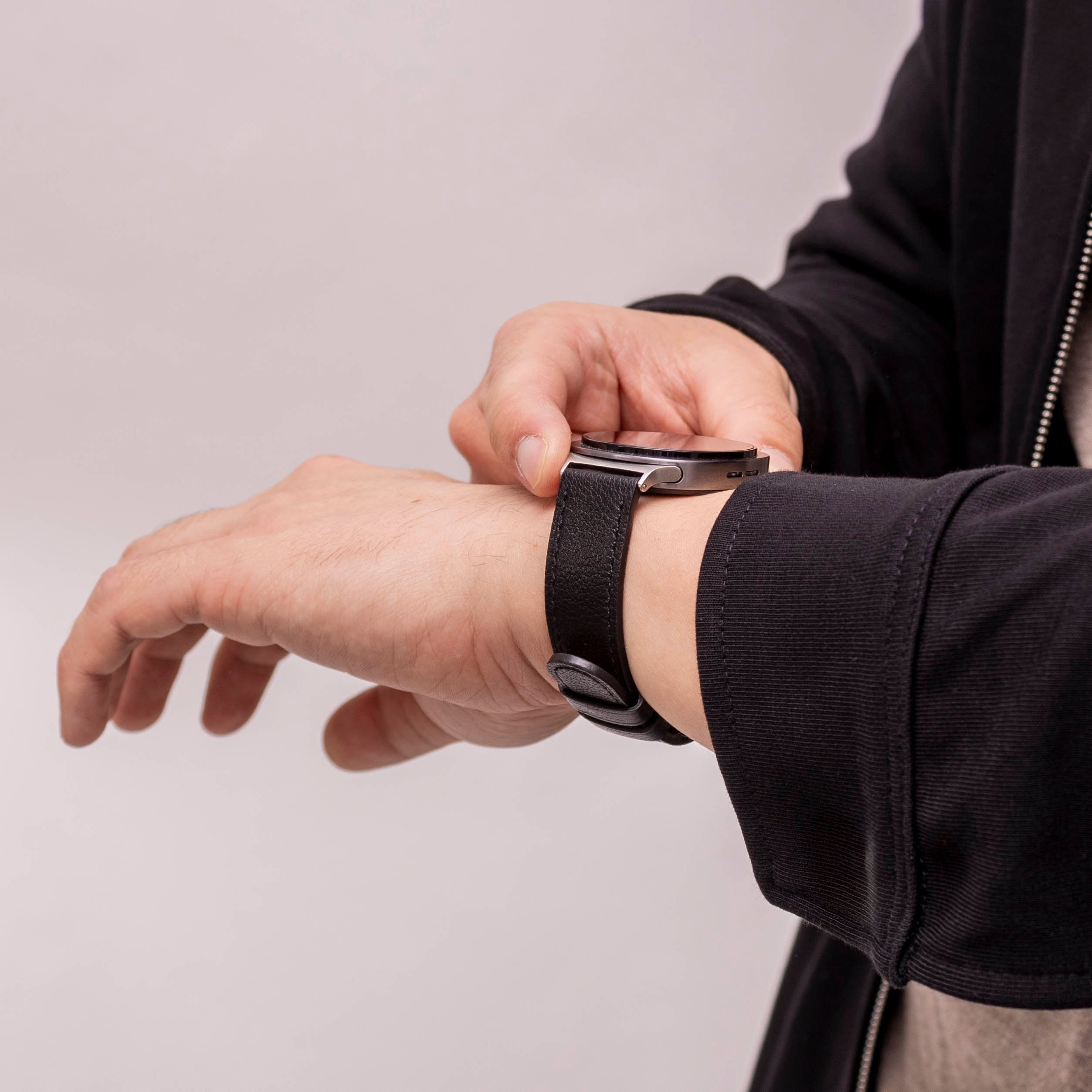 Samsung Galaxy Watch 8 - 44mm Modern Leather Strap (Black)