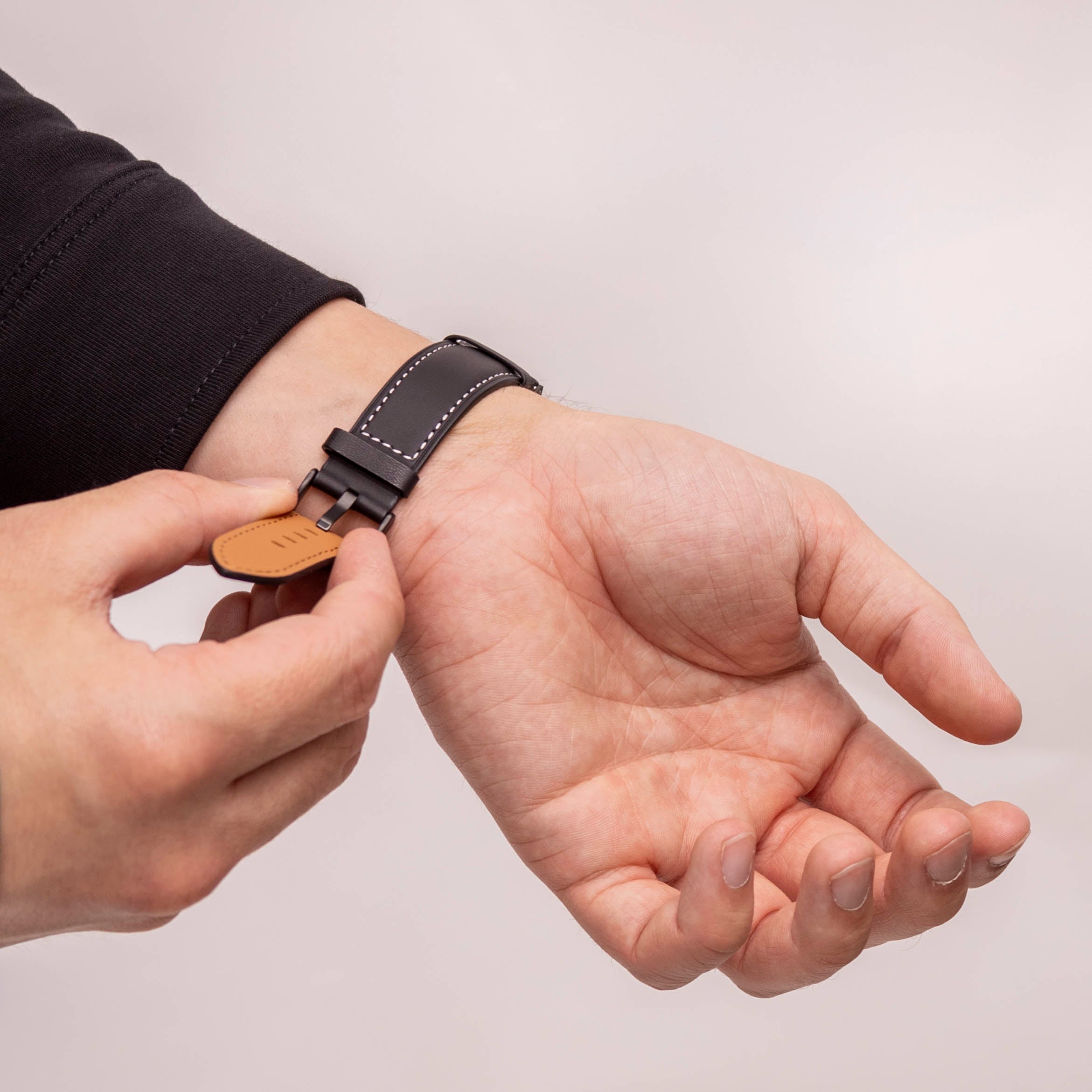 Samsung Galaxy Watch 8 - 44mm Premium Leather Strap (Black)