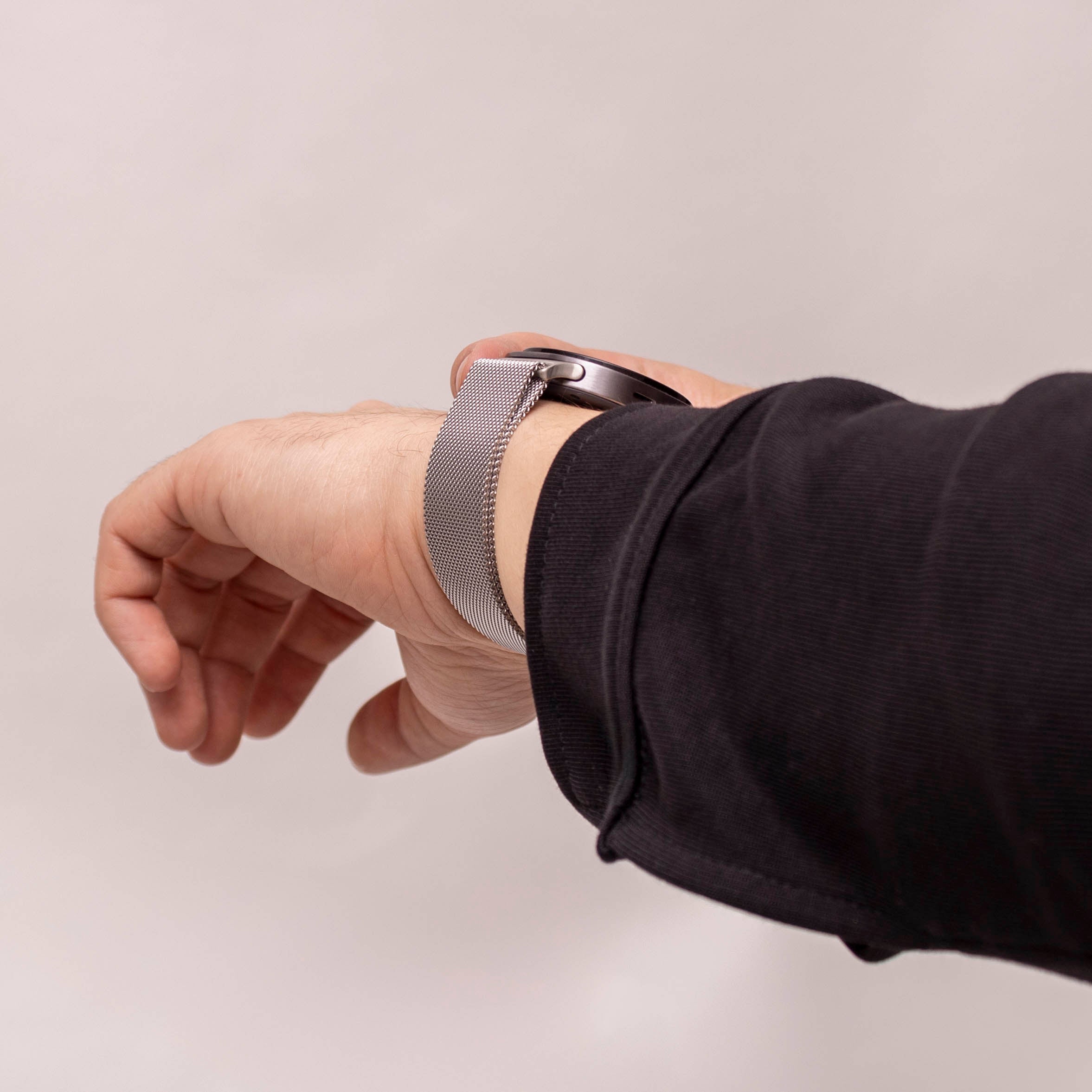 Samsung Galaxy Watch 8 - 40mm Milanese Strap (Silver)