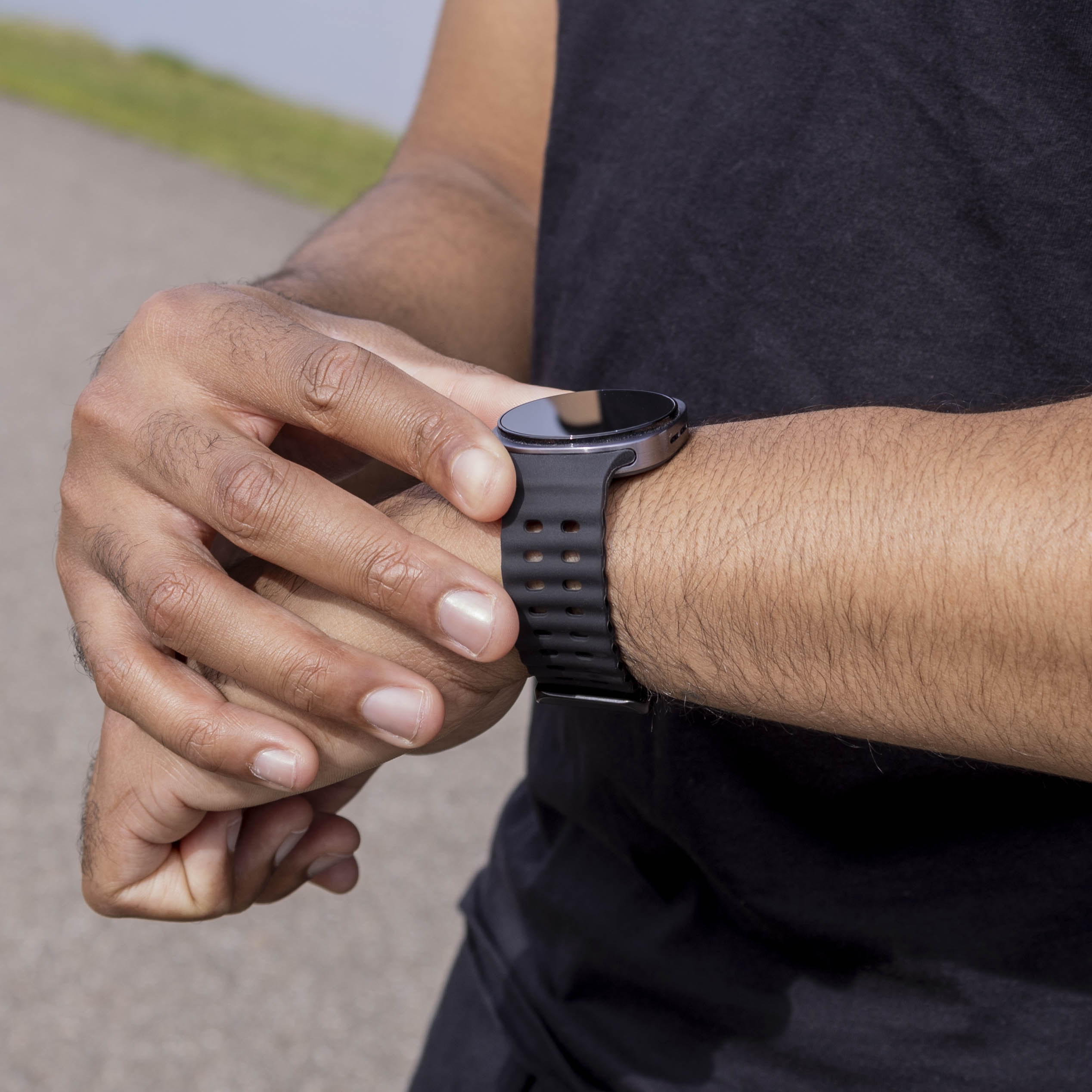 Samsung Galaxy Watch 8 - 44mm Ocean Strap (Black)