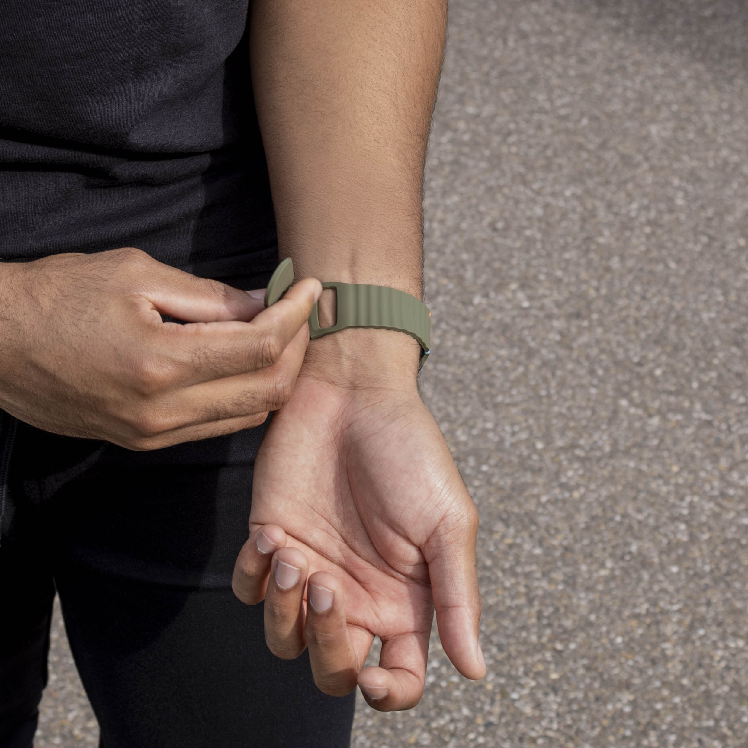 Samsung Galaxy Watch 8 - 40mm Wave Silicone Strap (Army Green)