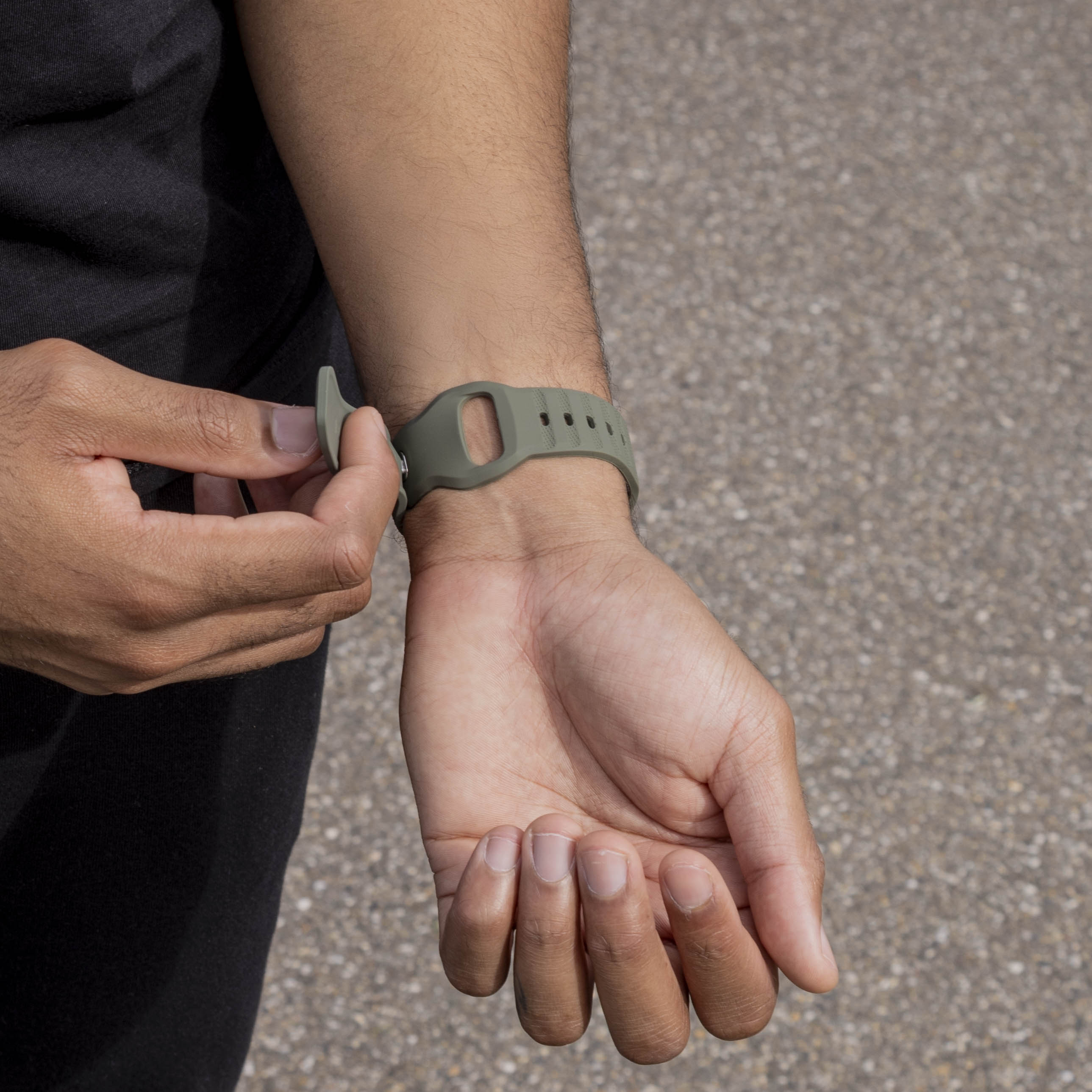 Samsung Galaxy Watch 8 - 40mm Outdoor Silicone Strap (Dark Green)