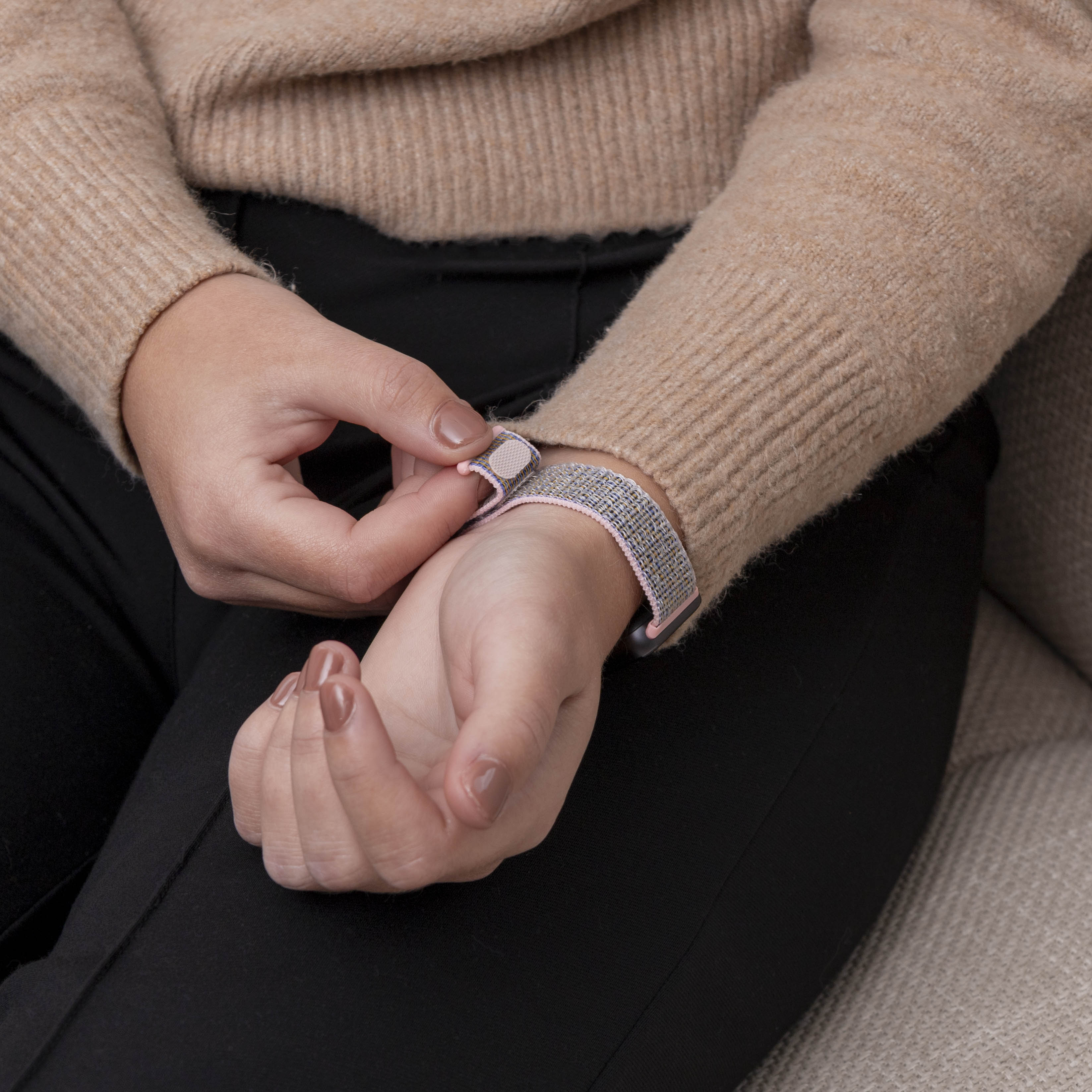 Samsung Galaxy Fit 3 Nylon Strap (Pink)