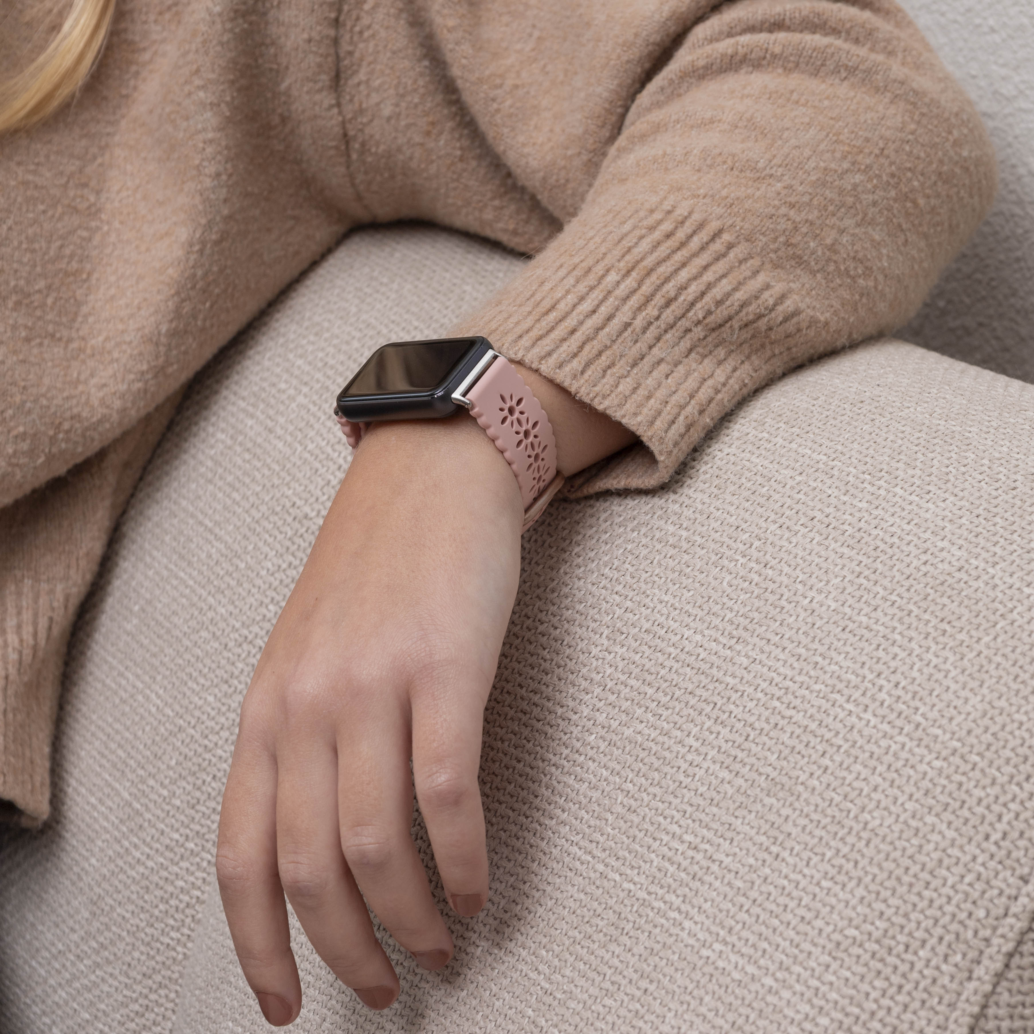 Samsung Galaxy Fit 3 Silicone Strap with Pattern (Pink)