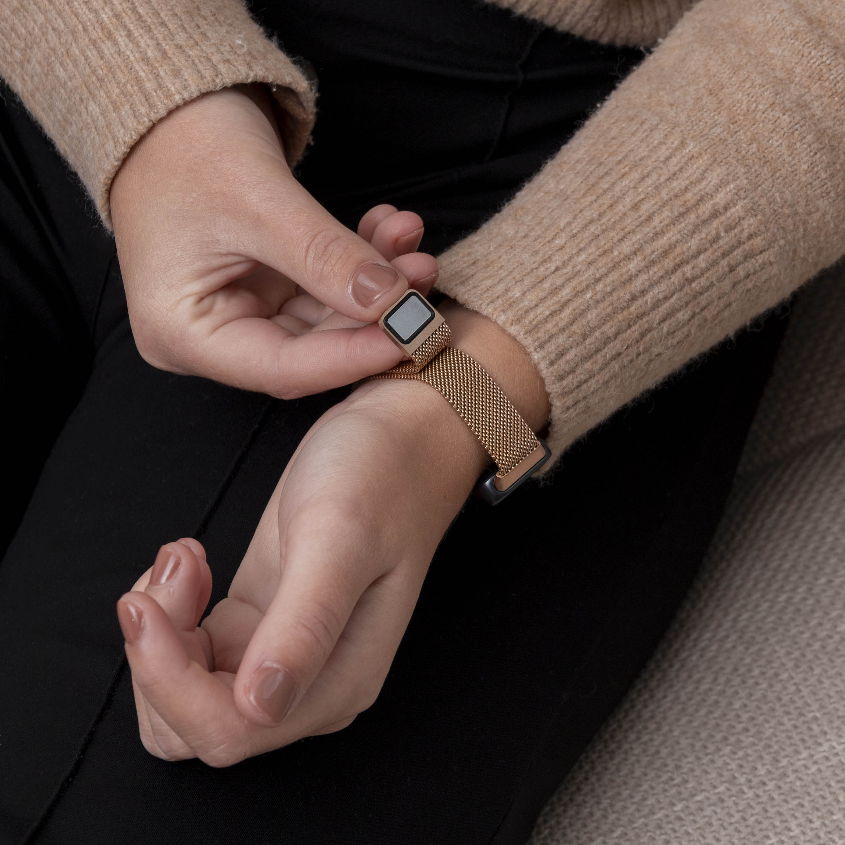 Huawei Band 9 Milanese Strap (Rosegold)