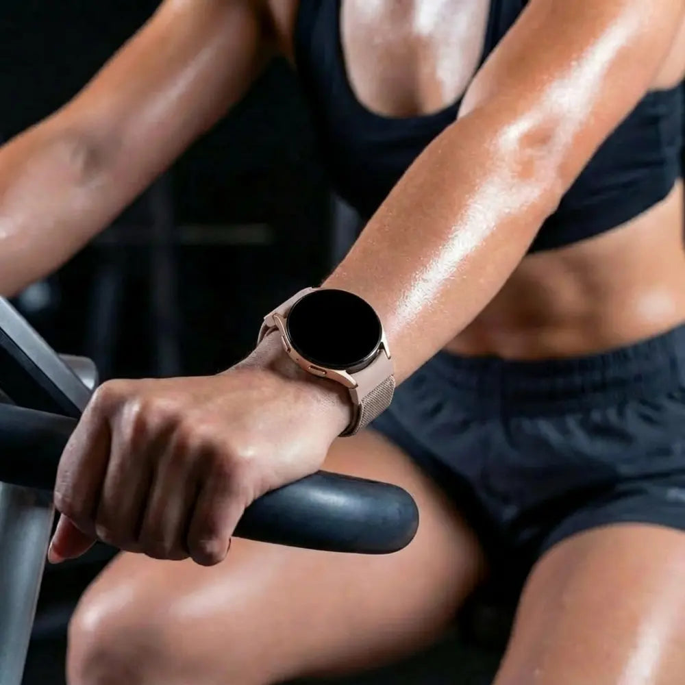 Bandz Samsung Galaxy Watch 7 - 40mm elastische band 'Easy fit' (milk tea)