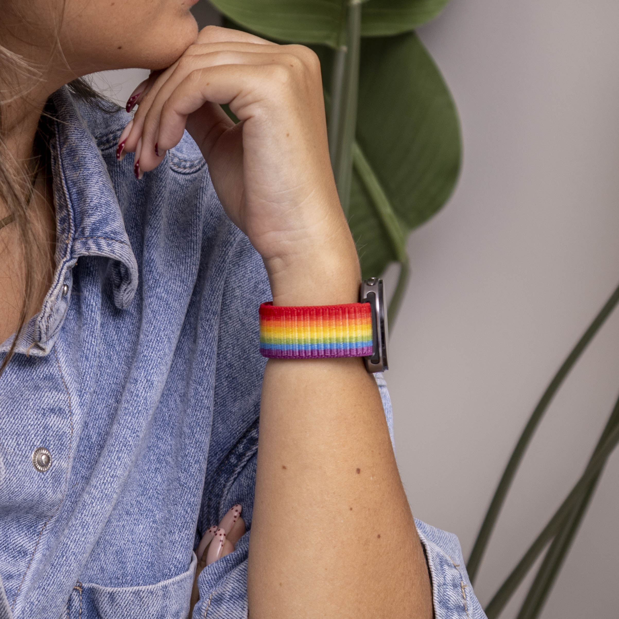 Samsung Galaxy Watch 9 - 44mm Nylon Strap (Rainbow)