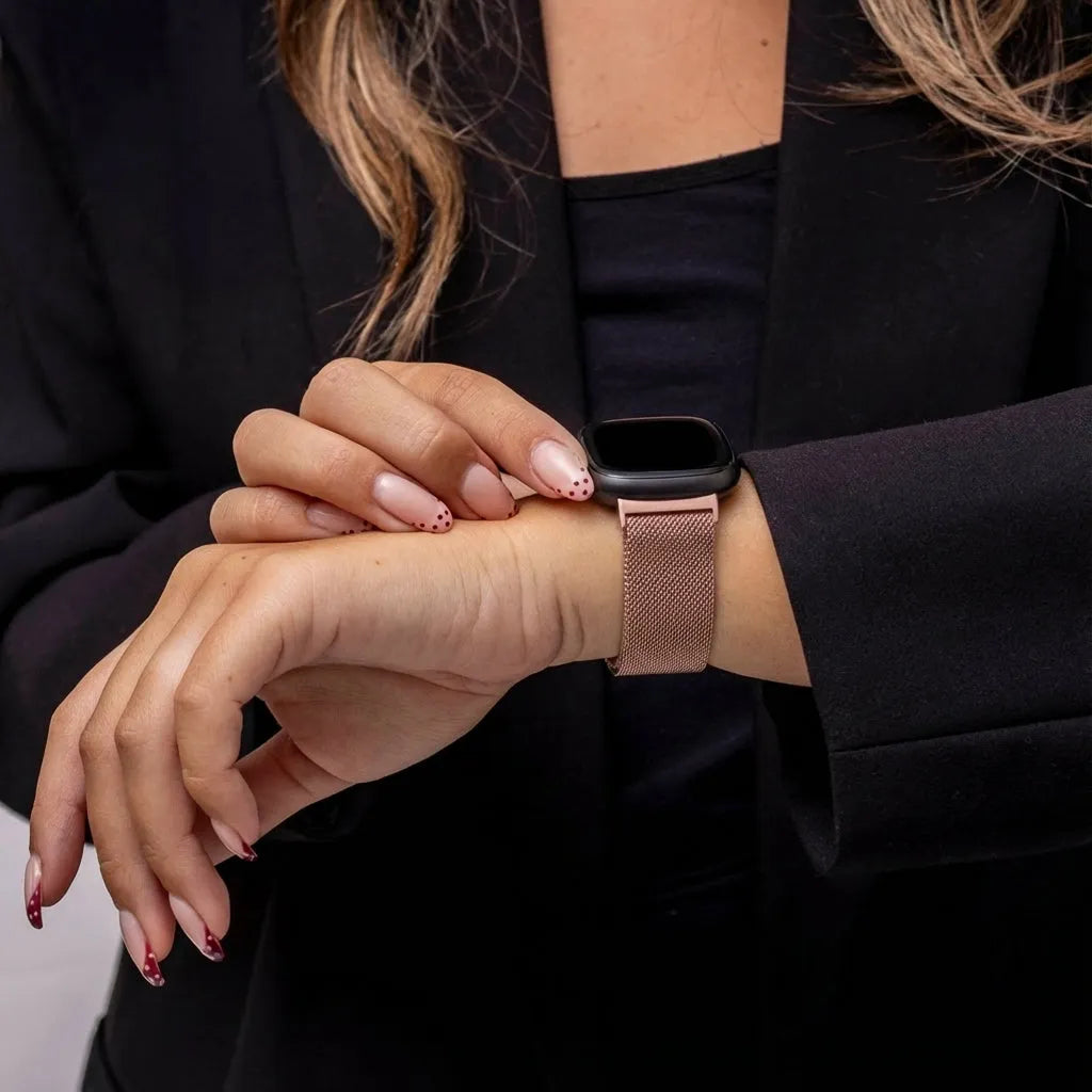 Fitbit Versa 4 Milanese Strap (Pink)