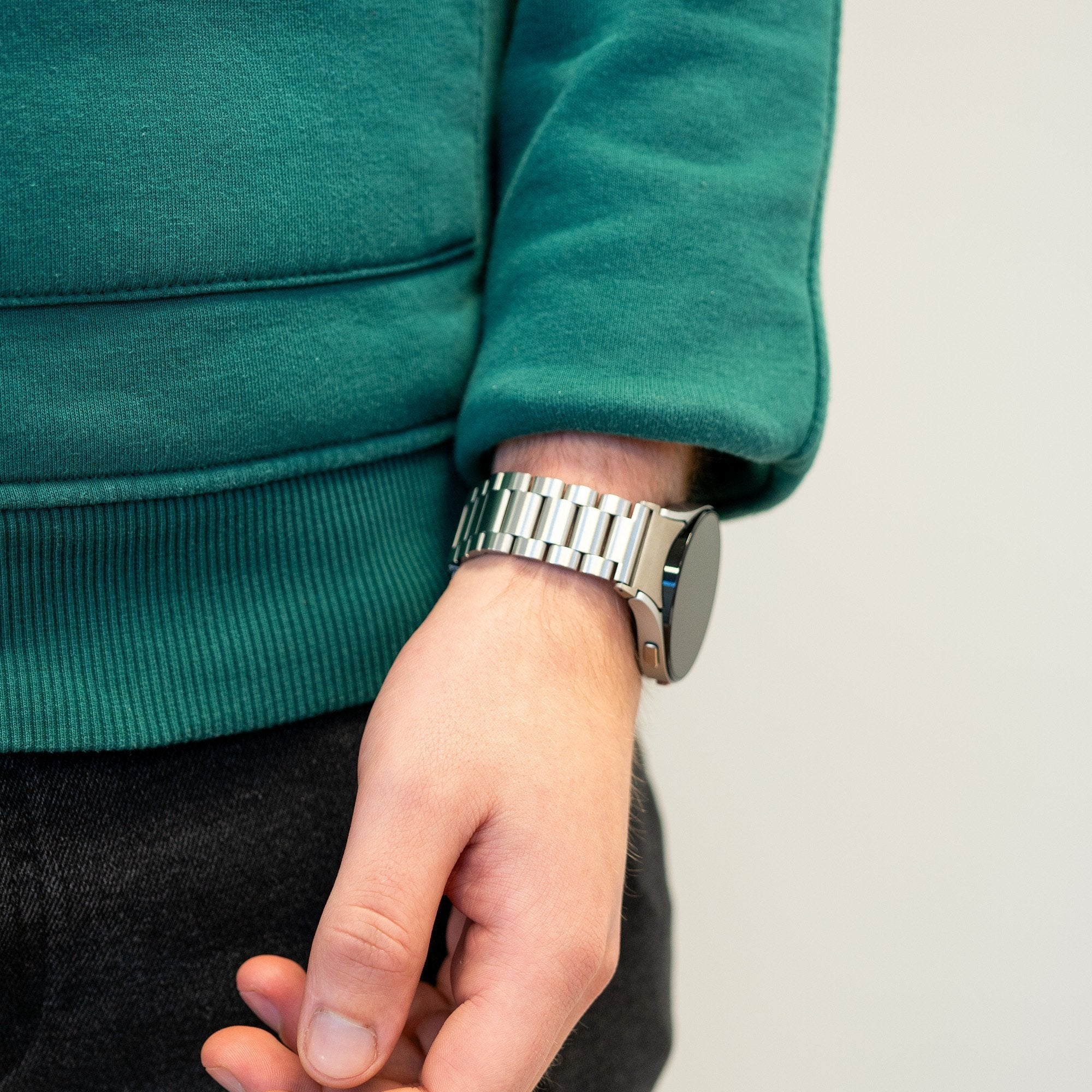Steel Strap 'Classic', silver, lifestyle photo
