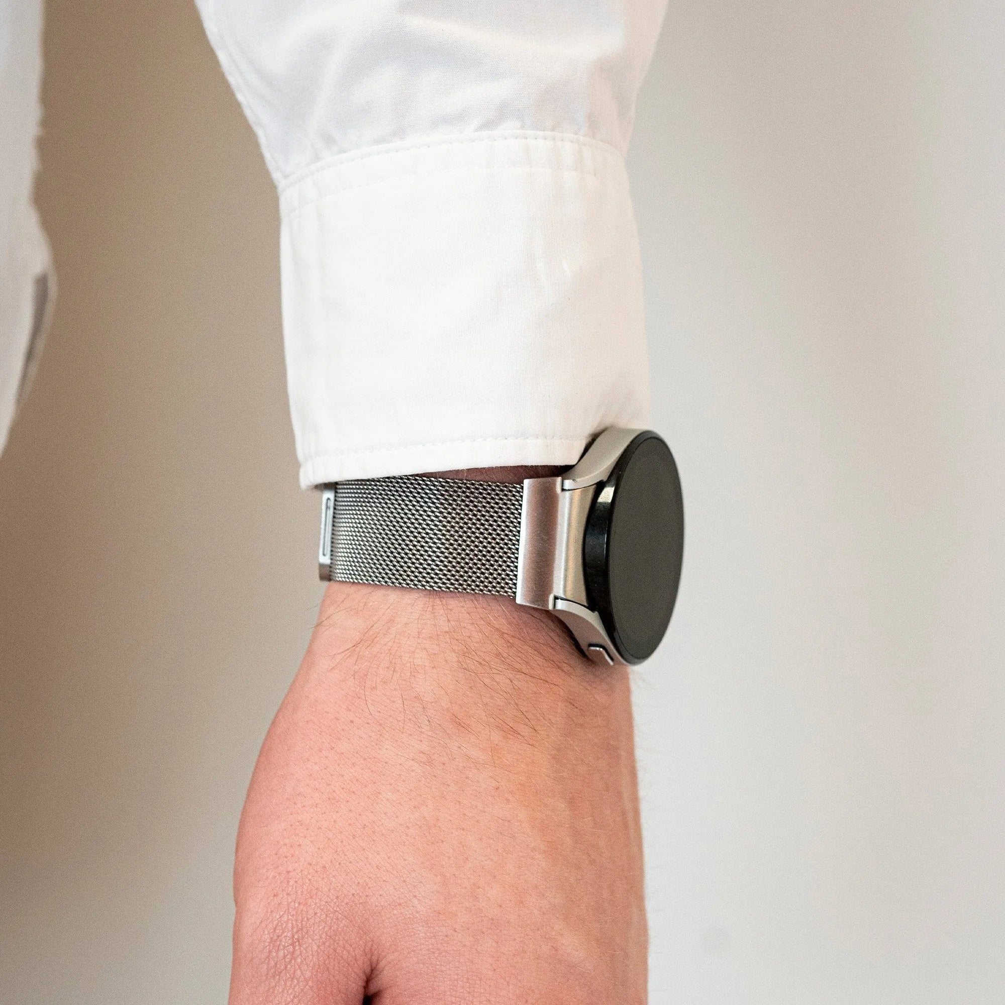 Milanese Strap 'One Push', silver, lifestyle photo