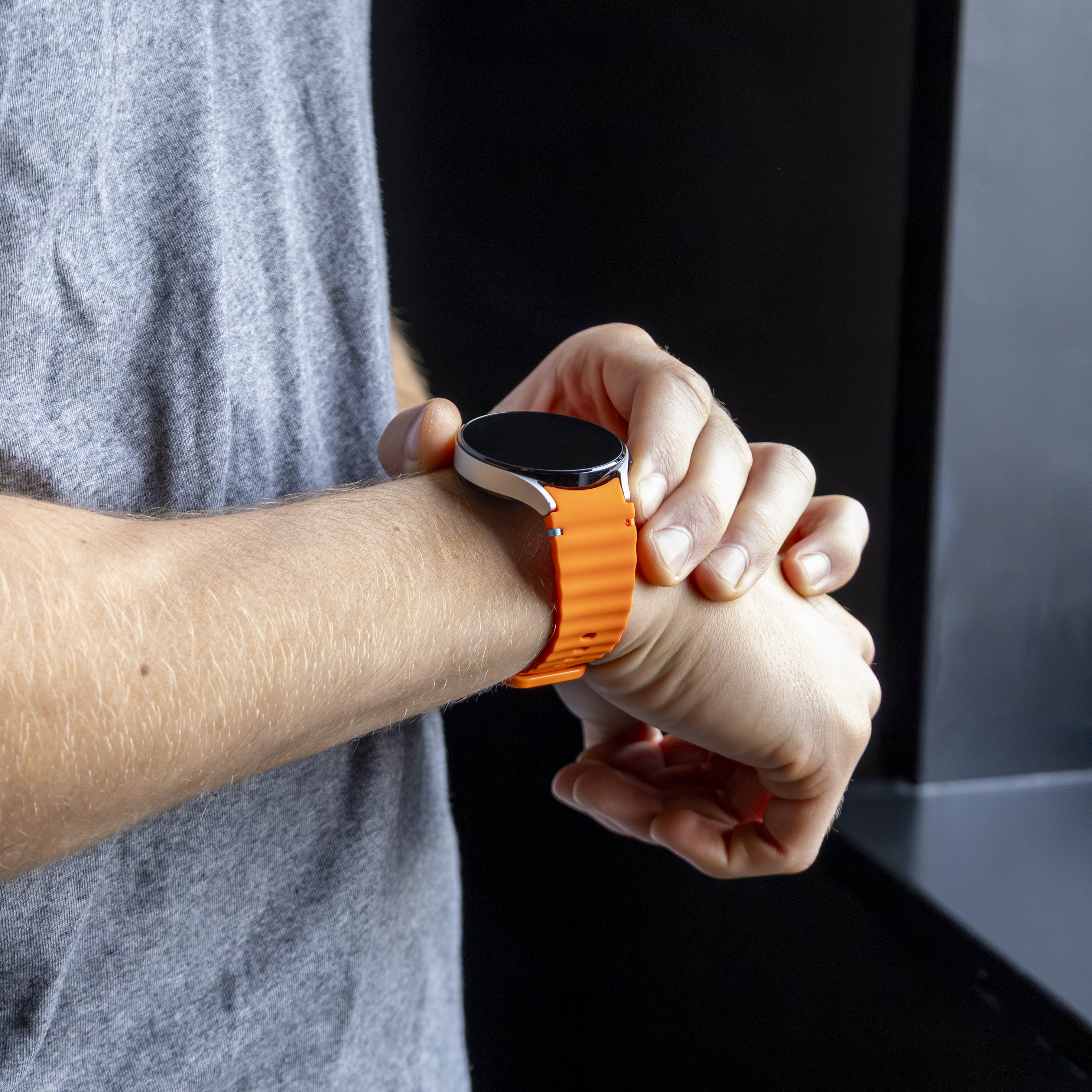 Samsung Galaxy Watch 7 - 44mm Wave Strap (Orange)