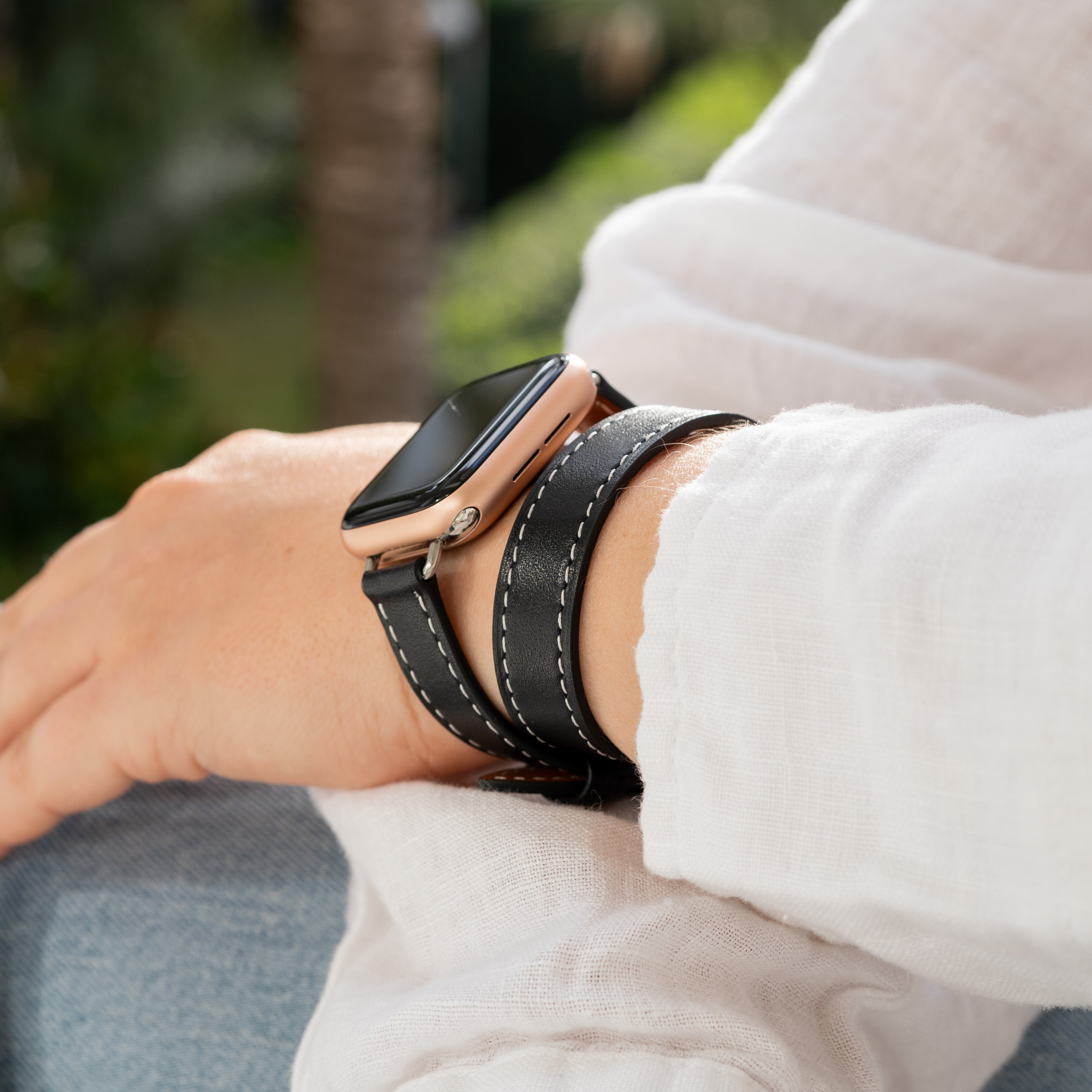 Apple Watch Leather Double Tour Strap (Black)