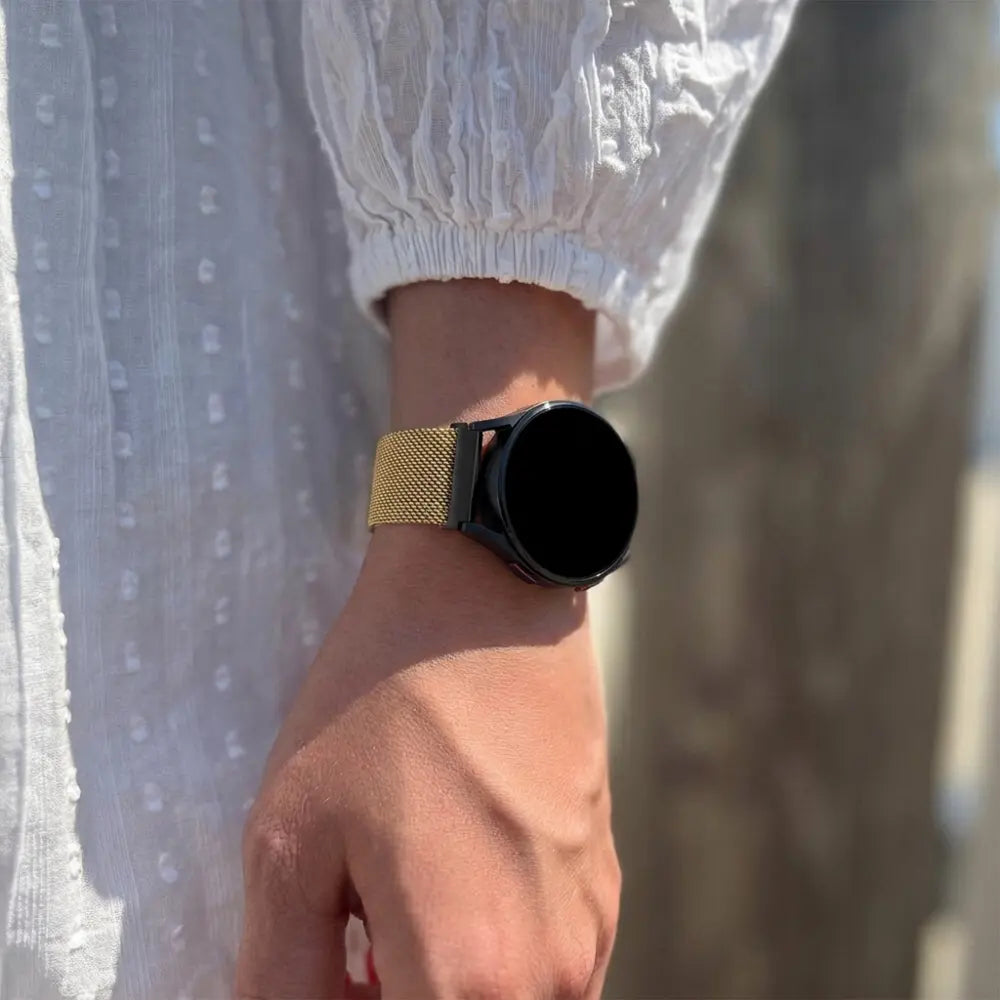 Garmin Vivoactive 5 Milanese band (goud)