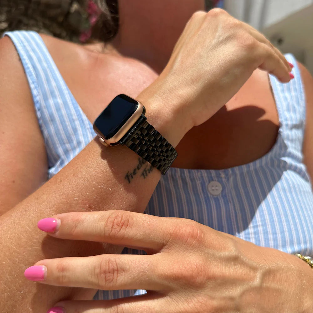 xoxo Wildhearts Apple Watch Steel Strap (Black)