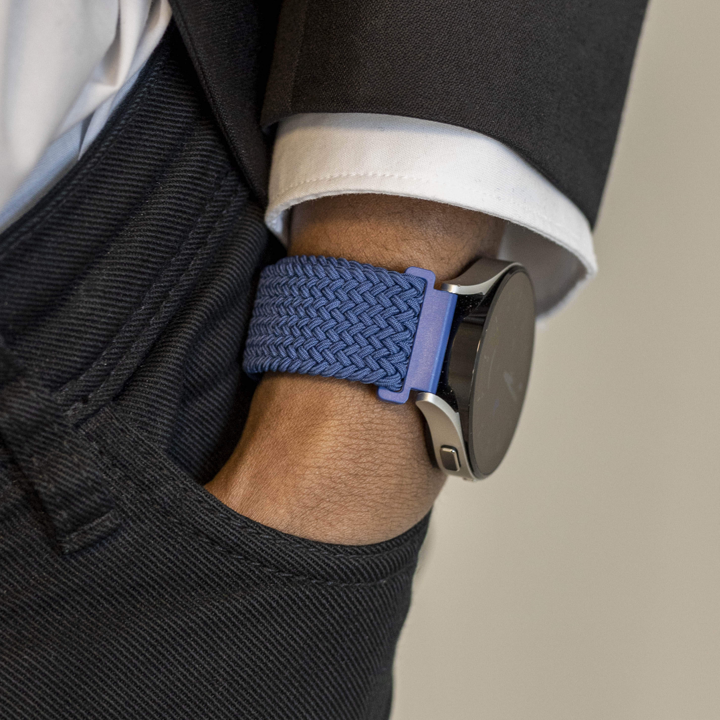 Garmin Vivoactive 4 Braided Strap with P-Buckle (Blue)