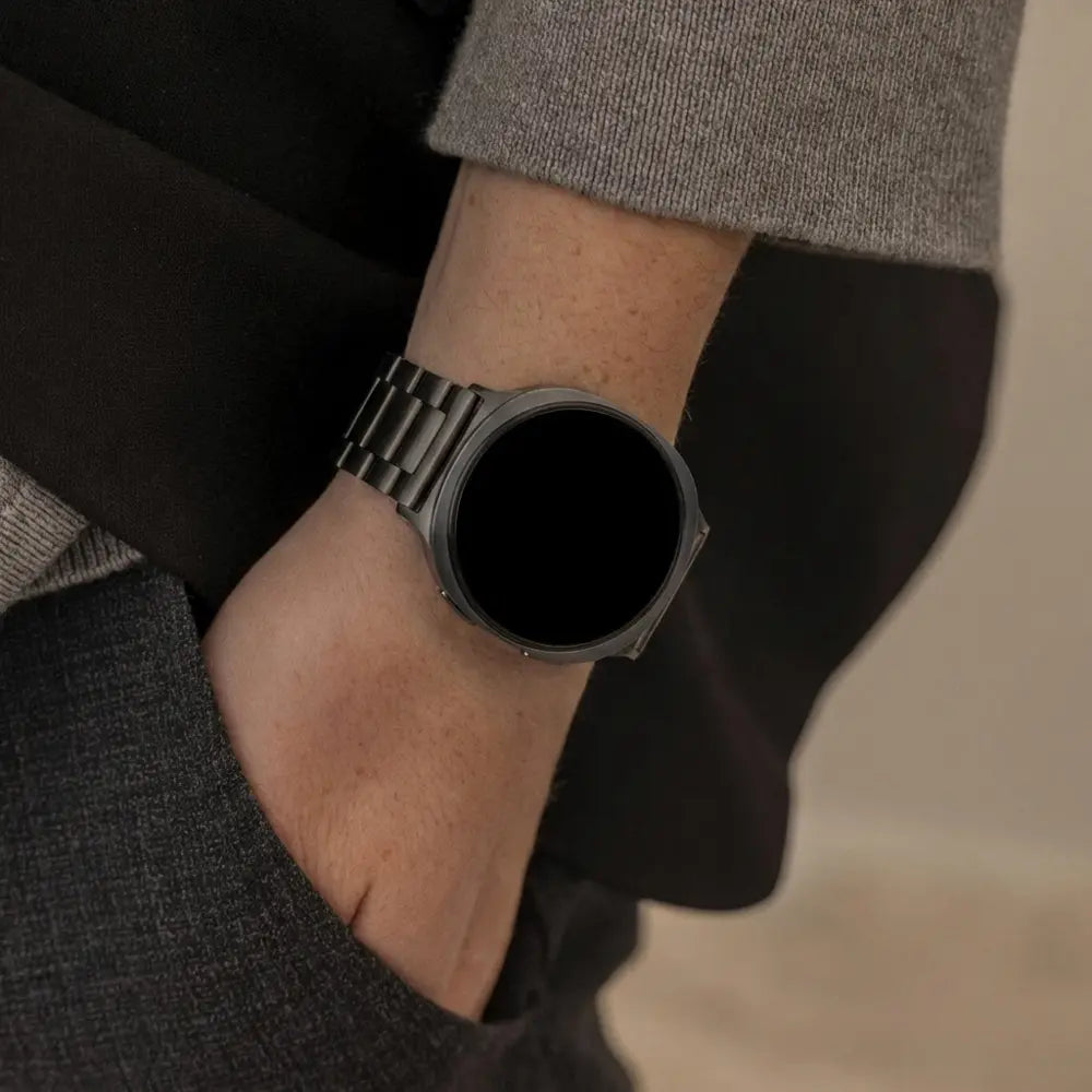 Samsung Galaxy Watch 8 - 44mm titanium bandje (zwart)