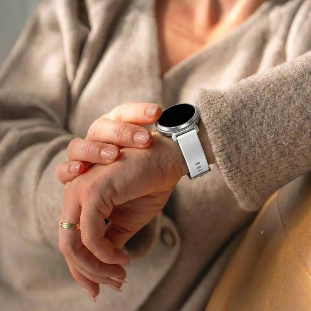 Pebble Round 2 - 14mm Silicone Classic Strap (White)