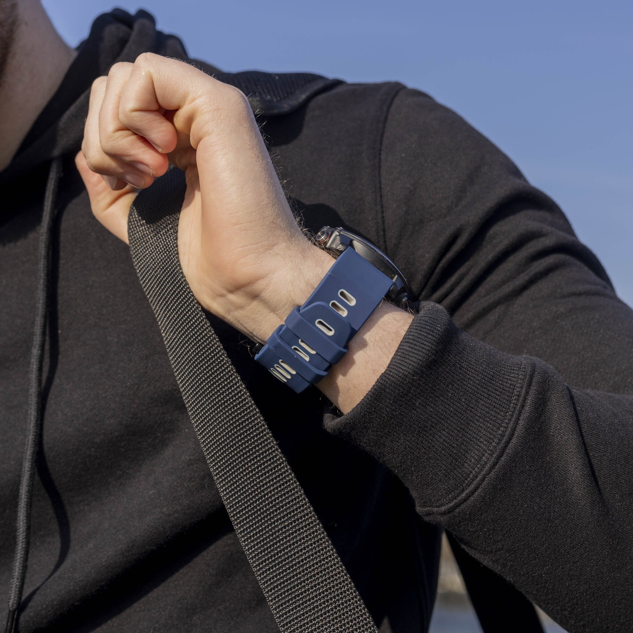 Garmin Fenix 8 Pro - 51mm Sport Strap with Buckle (Blue/Grey)