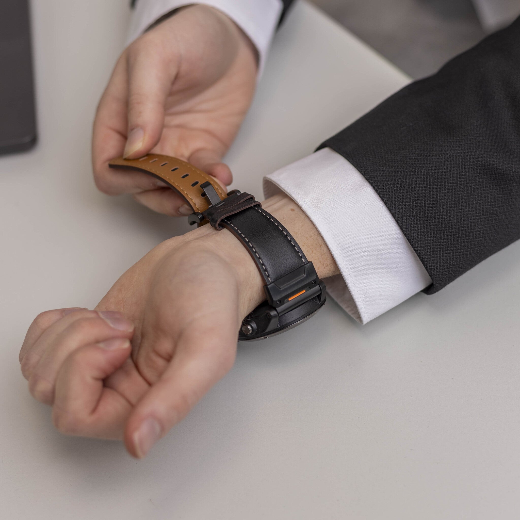 Garmin Instinct 3 - 45mm Genuine Leather Strap (Black)