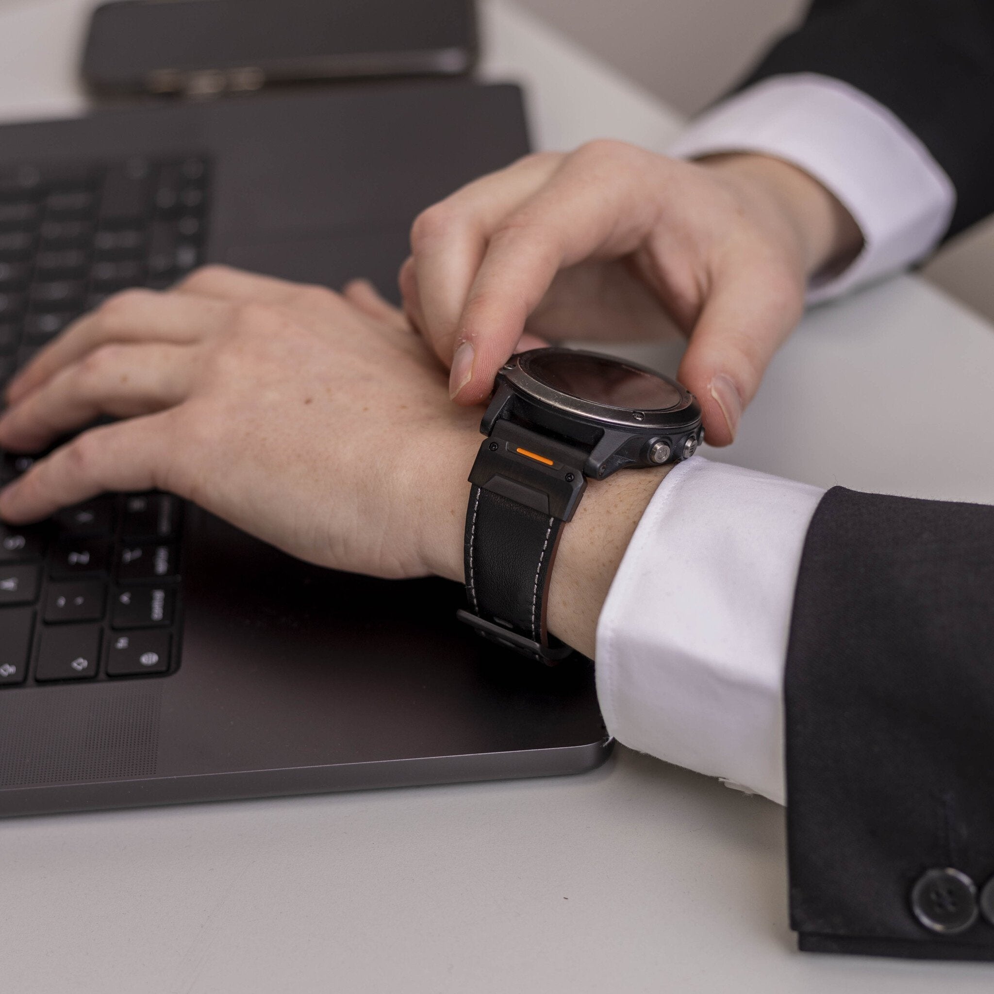 Garmin Approach S62 Genuine Leather Strap (Black)