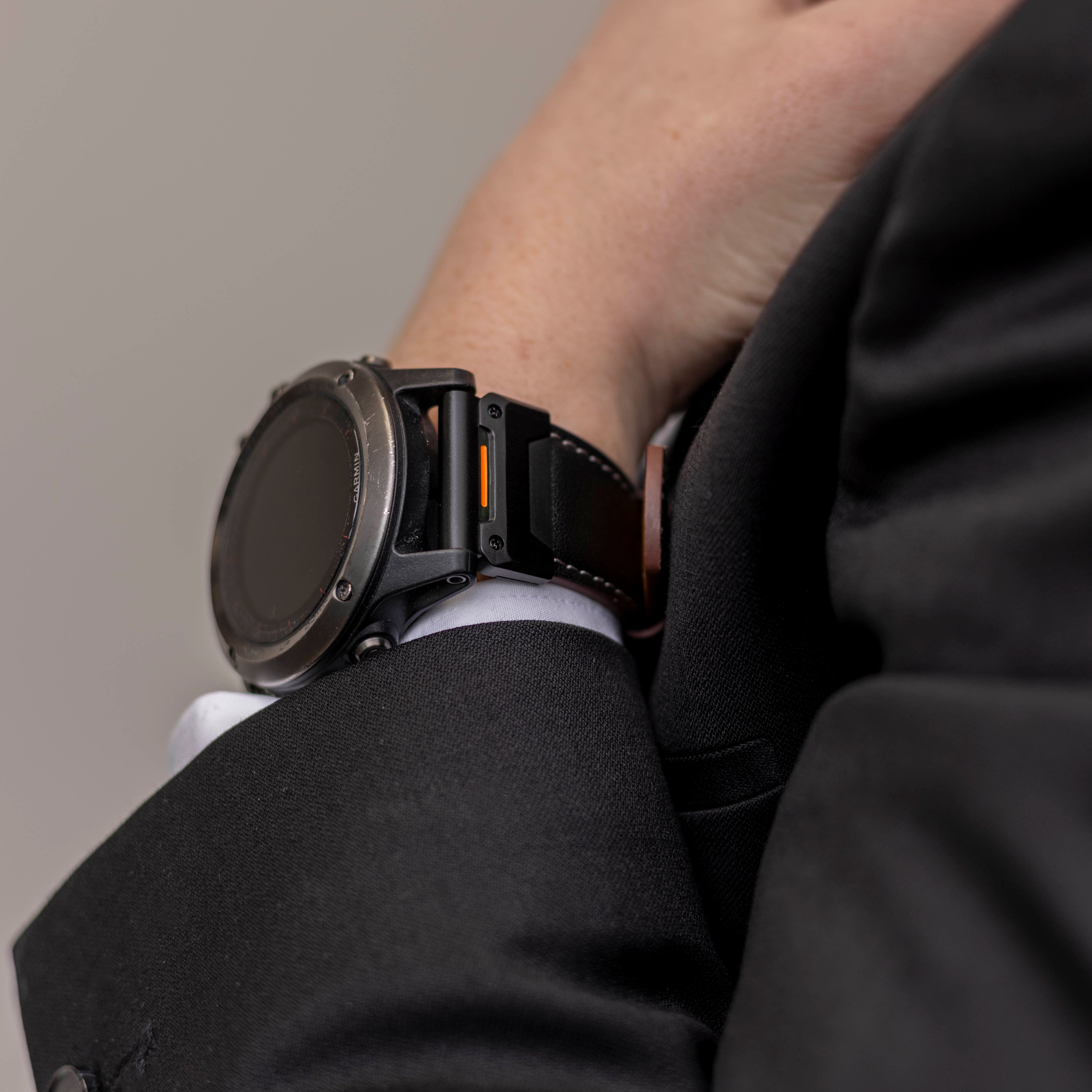 Garmin Fenix 8 - 51mm Genuine Leather Strap (Black)