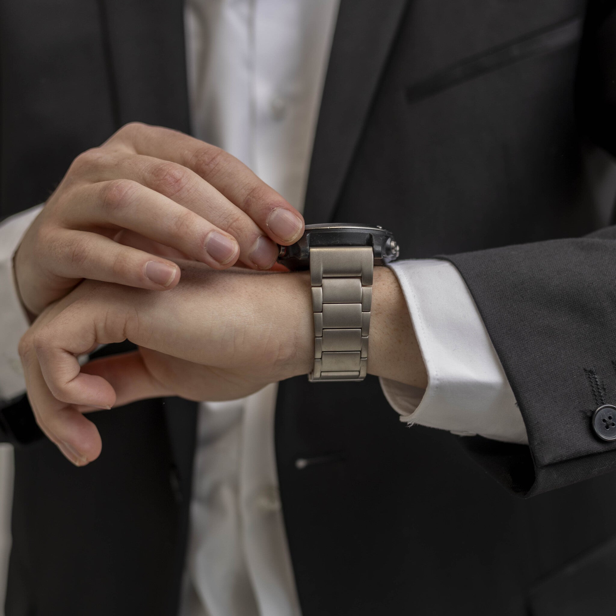 Garmin Approach S60 Magnetic Titanium Strap (Titanium)